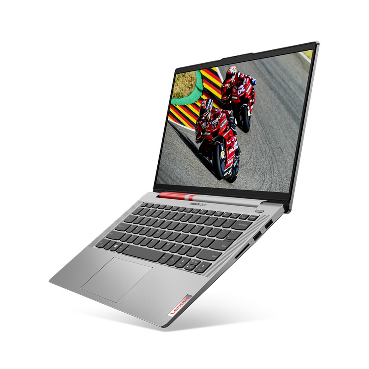 Laptop argentato con immagine di moto su sfondo bianco.