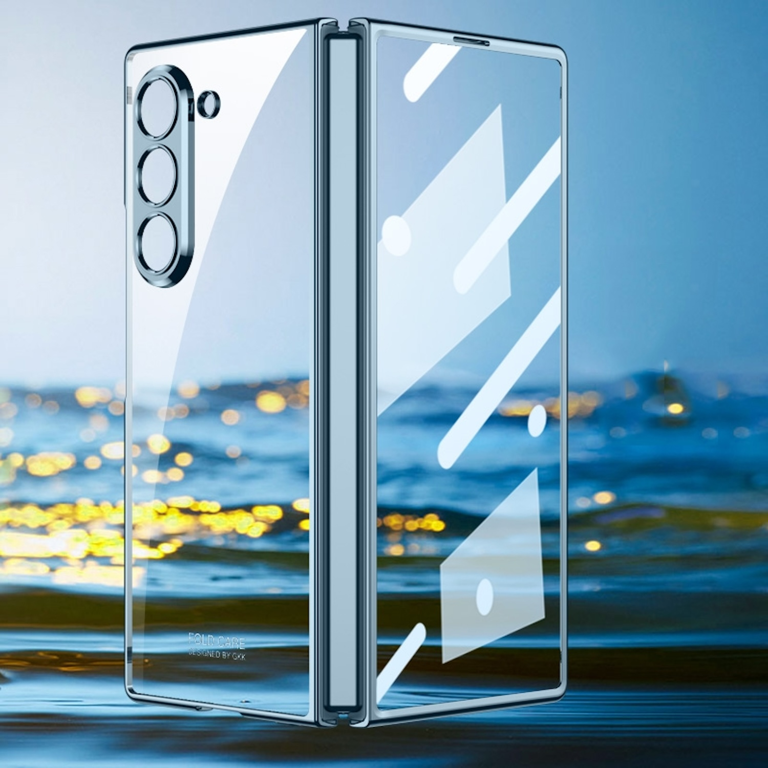 Faltbares Telefon, transparente Hülle, Nahaufnahme, blau-goldener Hintergrund.