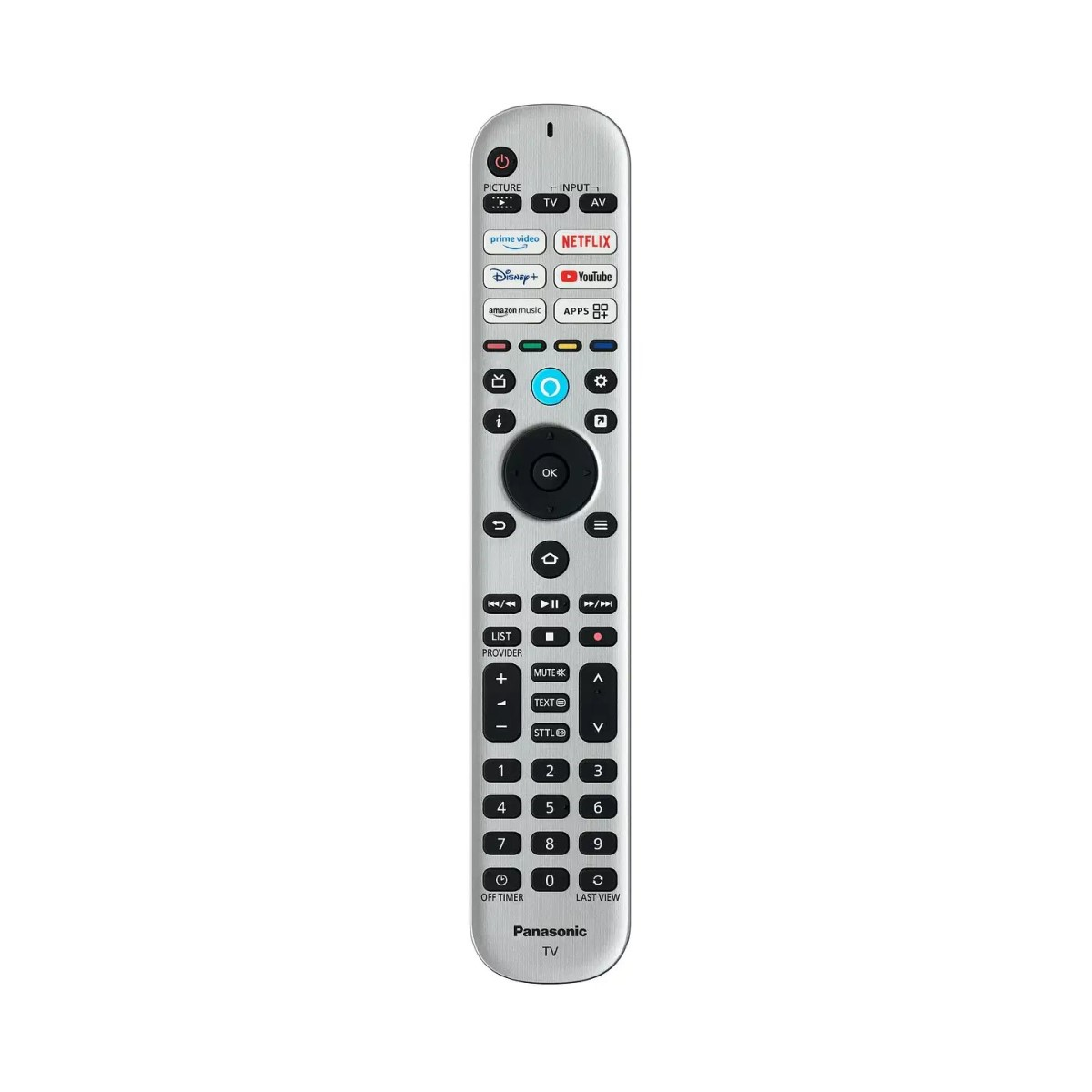 Silberne Panasonic TV-Fernbedienung mit vielen Knöpfen. Nahaufnahme auf weißem Hintergrund.