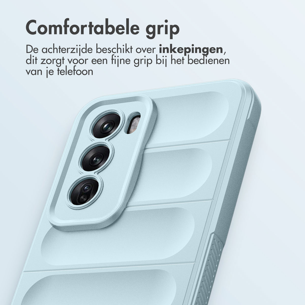 Close-up van een lichtblauwe telefoonhoes met een textuurontwerp, cameragebied zichtbaar.