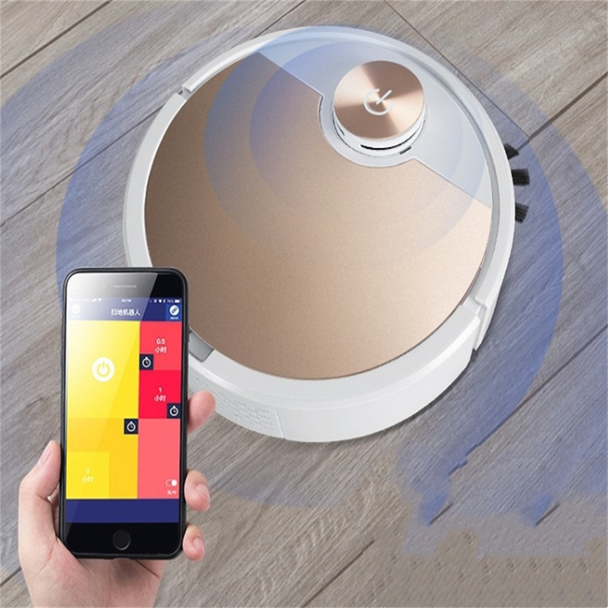 Ein Roboter-Staubsauger und ein Smartphone mit App-Oberfläche.