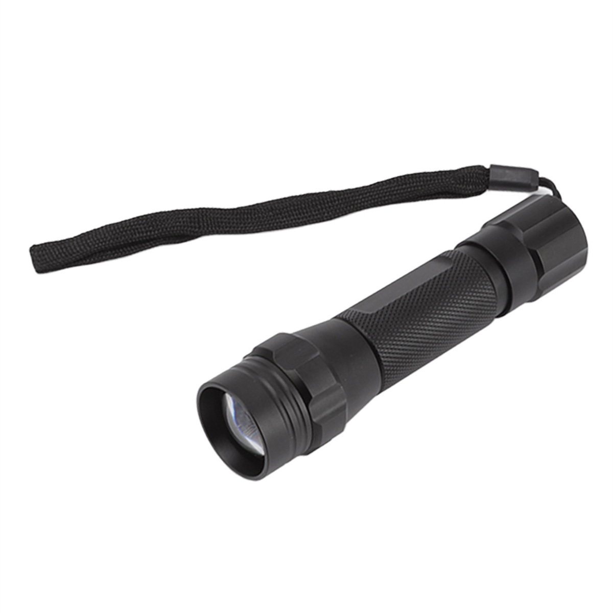Schwarze Taschenlampe mit Handschlaufe, freigestellt.