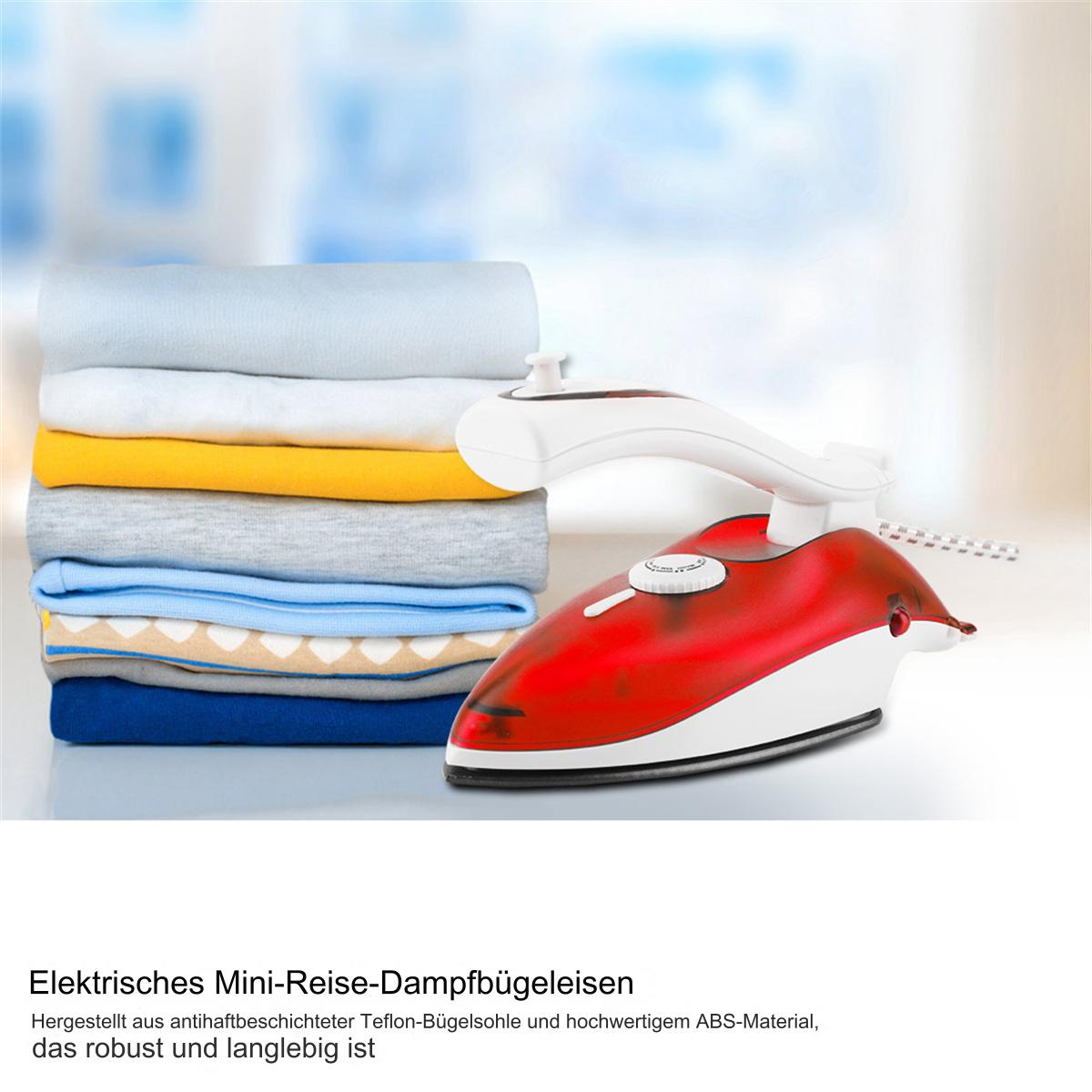 Ein rotes und weißes Mini-Reise-Dampfbügeleisen neben gefalteter bunter Kleidung.