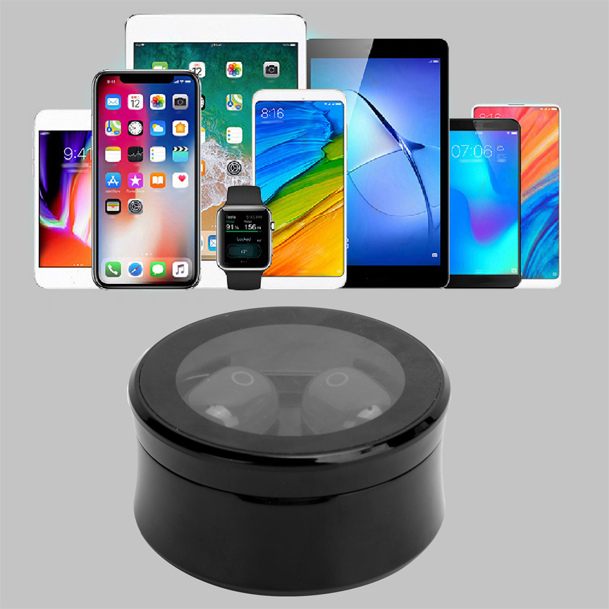 Kopfhörer und Geräte auf einem Tisch. Enthält Telefone und Smartwatches.