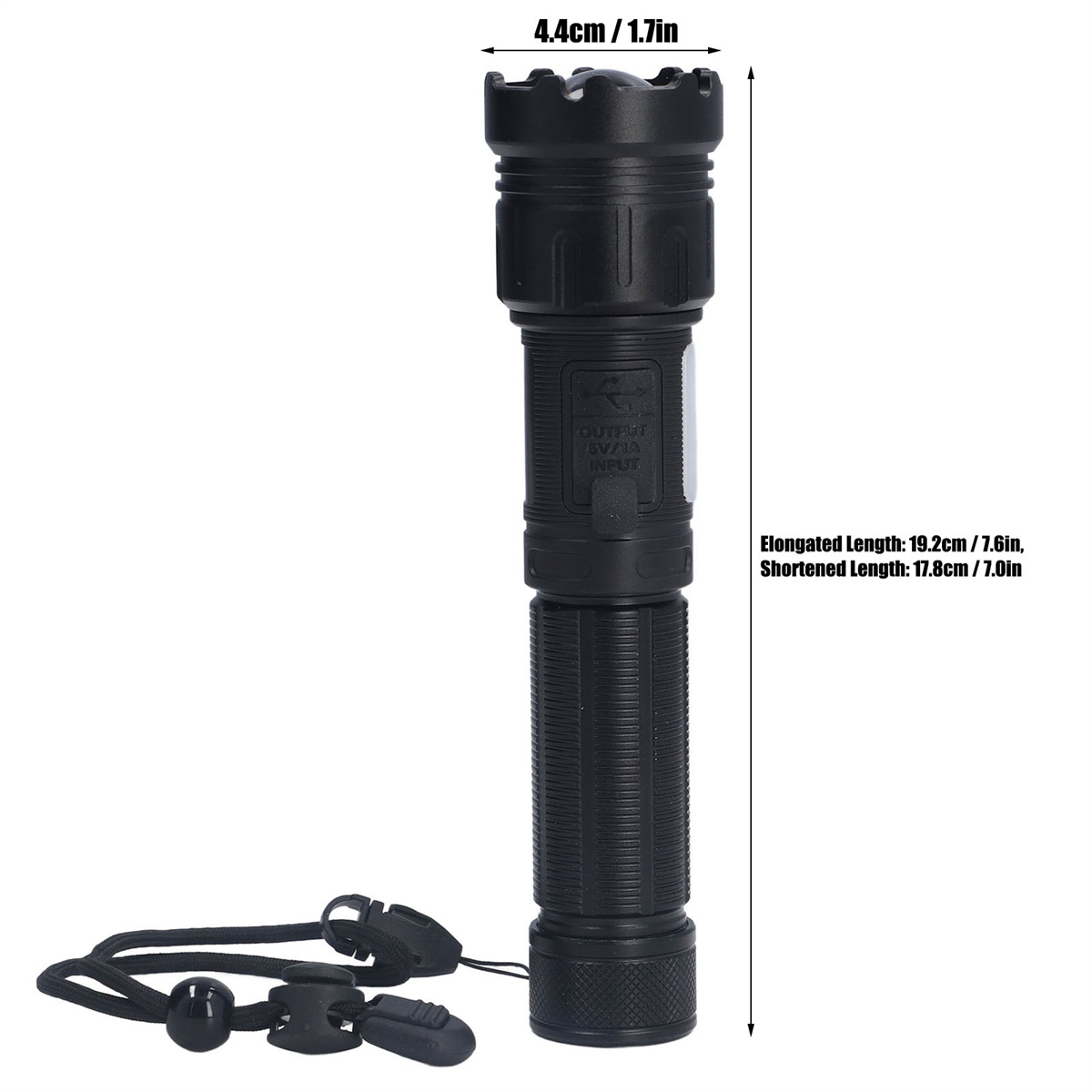 Schwarze Taschenlampe mit Abmessungen. Verlängerte Länge 19,2 cm. Verkürzte Länge 17,8 cm. 4,4 cm/1,7 Zoll oben.