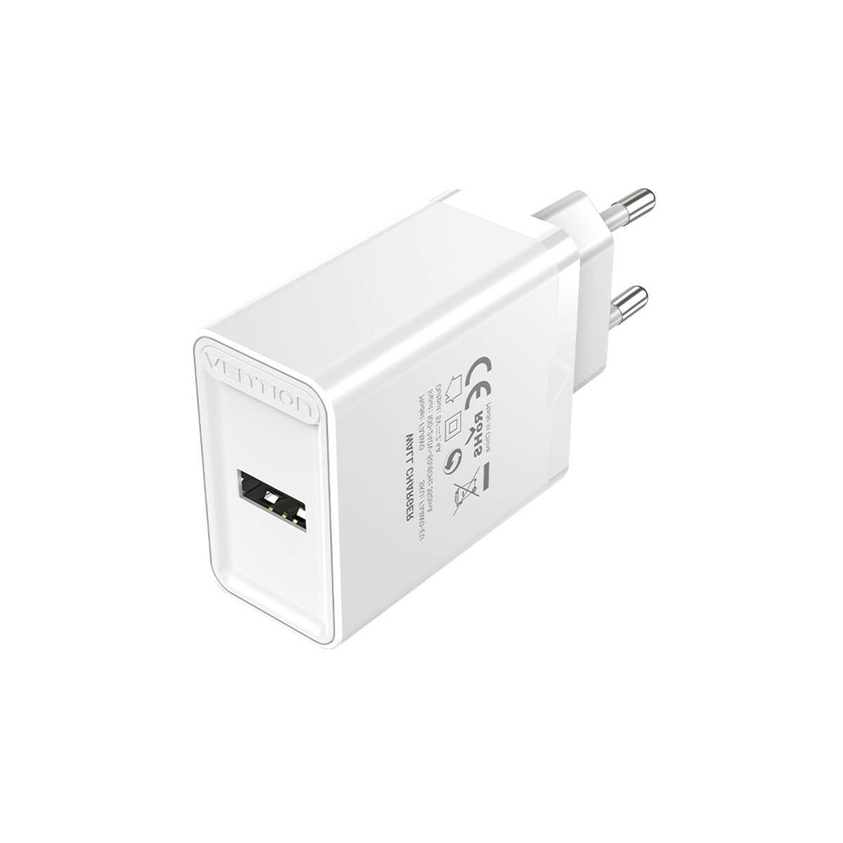 Weißes Vention USB-Ladegerät mit USB-Anschluss. Das Ladegerät hat einen zweipoligen Stecker.