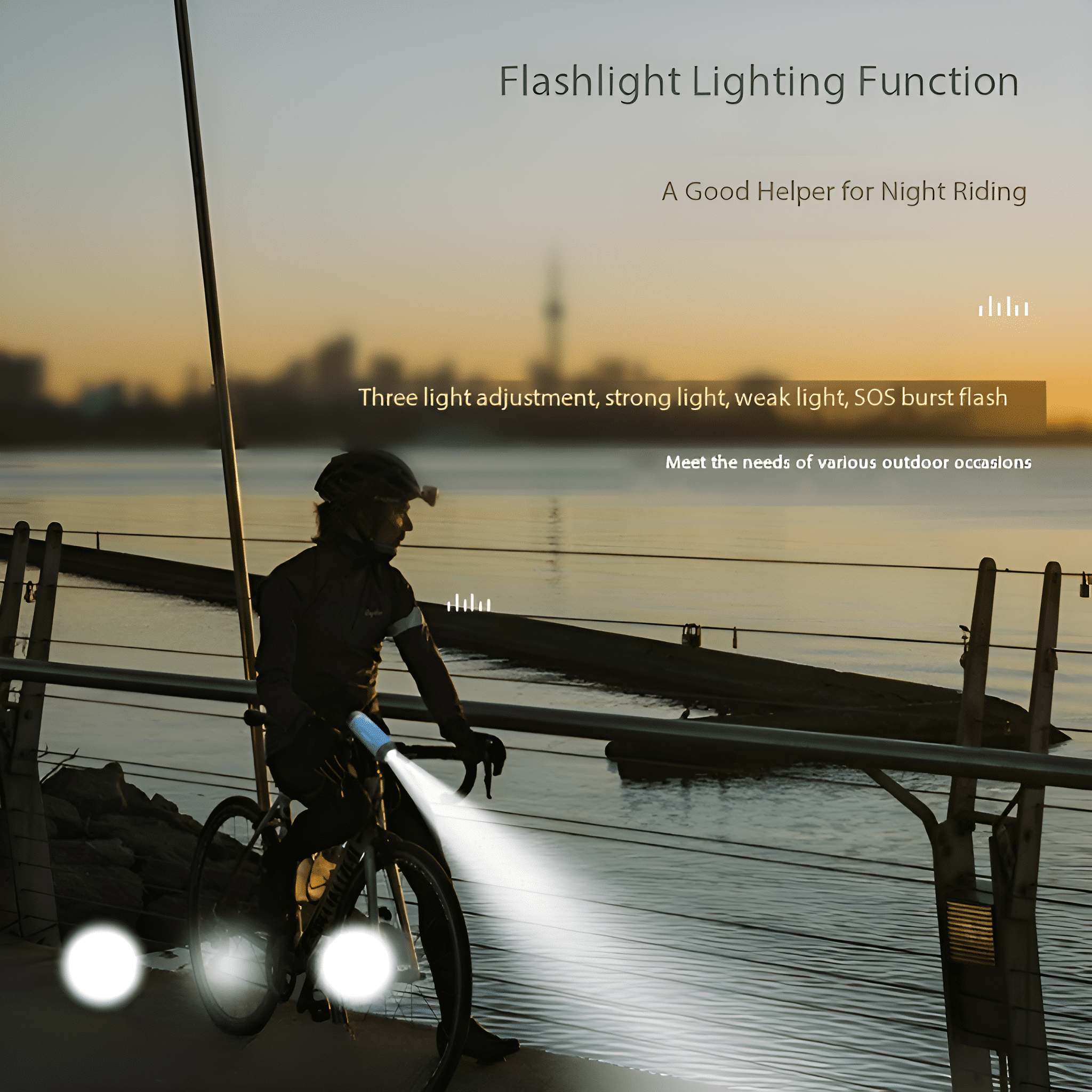 Ein Radfahrer mit Fahrradlichtern, der in der Dämmerung fährt. Der Text lautet 'Flashlight Lighting Function'.