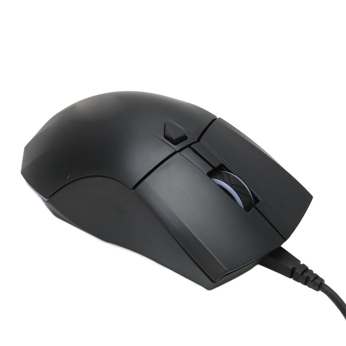 Schwarze Computermaus mit Scrollrad und zwei Tasten auf weißem Hintergrund.