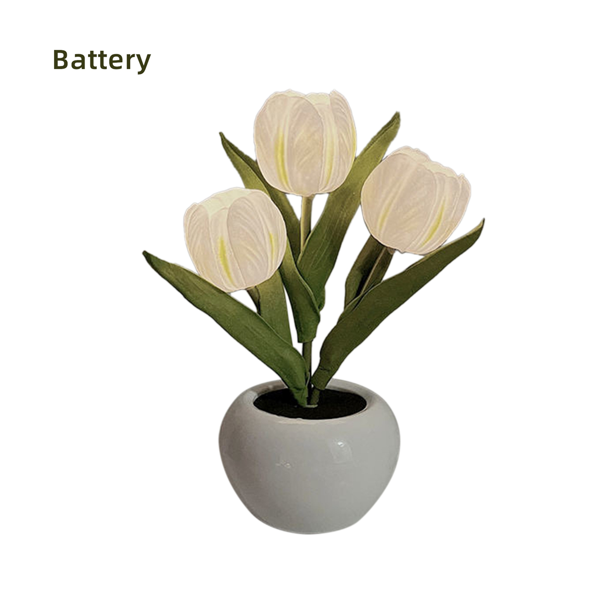 Drei weiße tulpenförmige Blüten in einer weißen Vase, grüne Blätter und das Wort 'Battery' darüber.