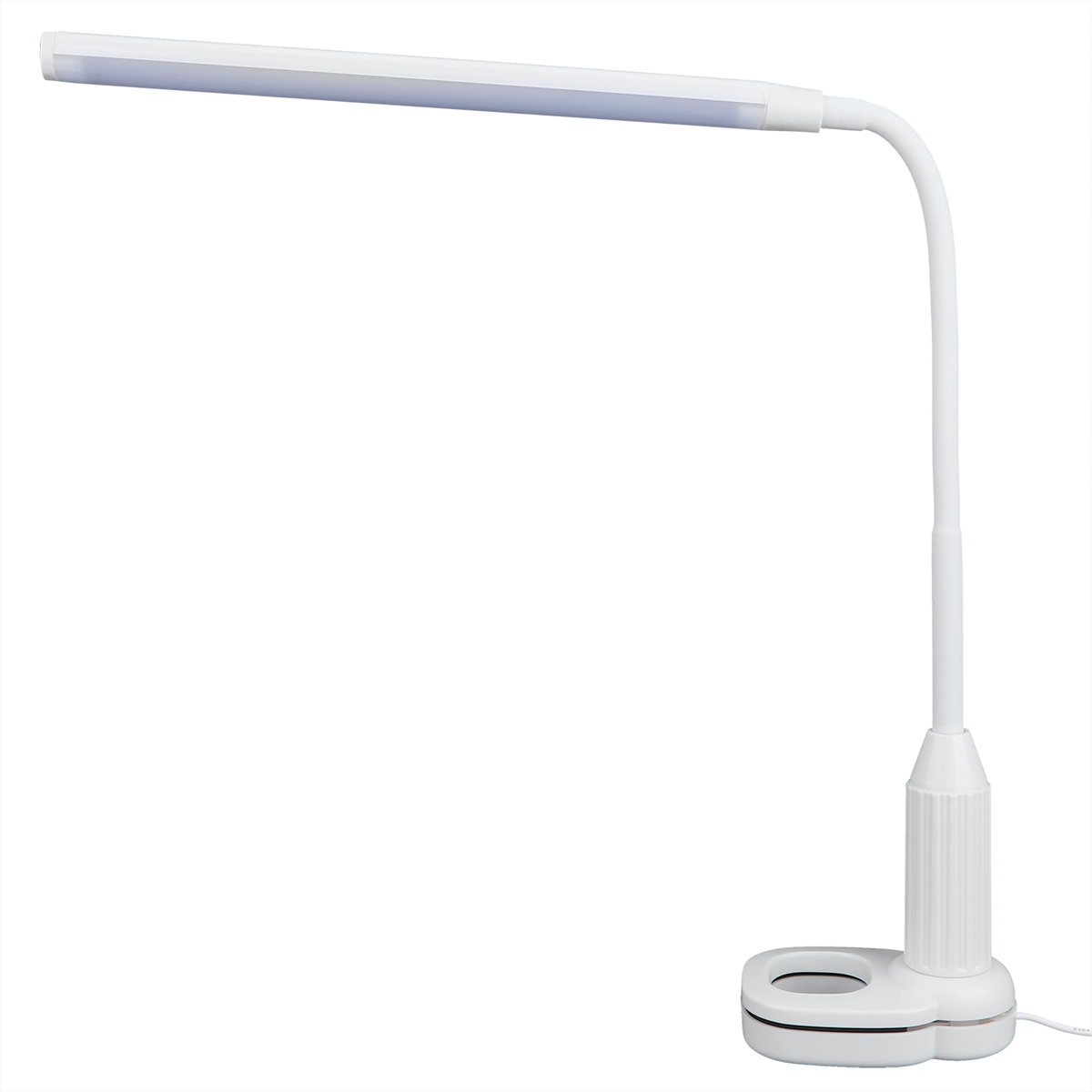 Eine weiße Schreibtischlampe mit langem, gebogenem Hals und rechteckigem Fuß. Sie hat ein Licht oben.