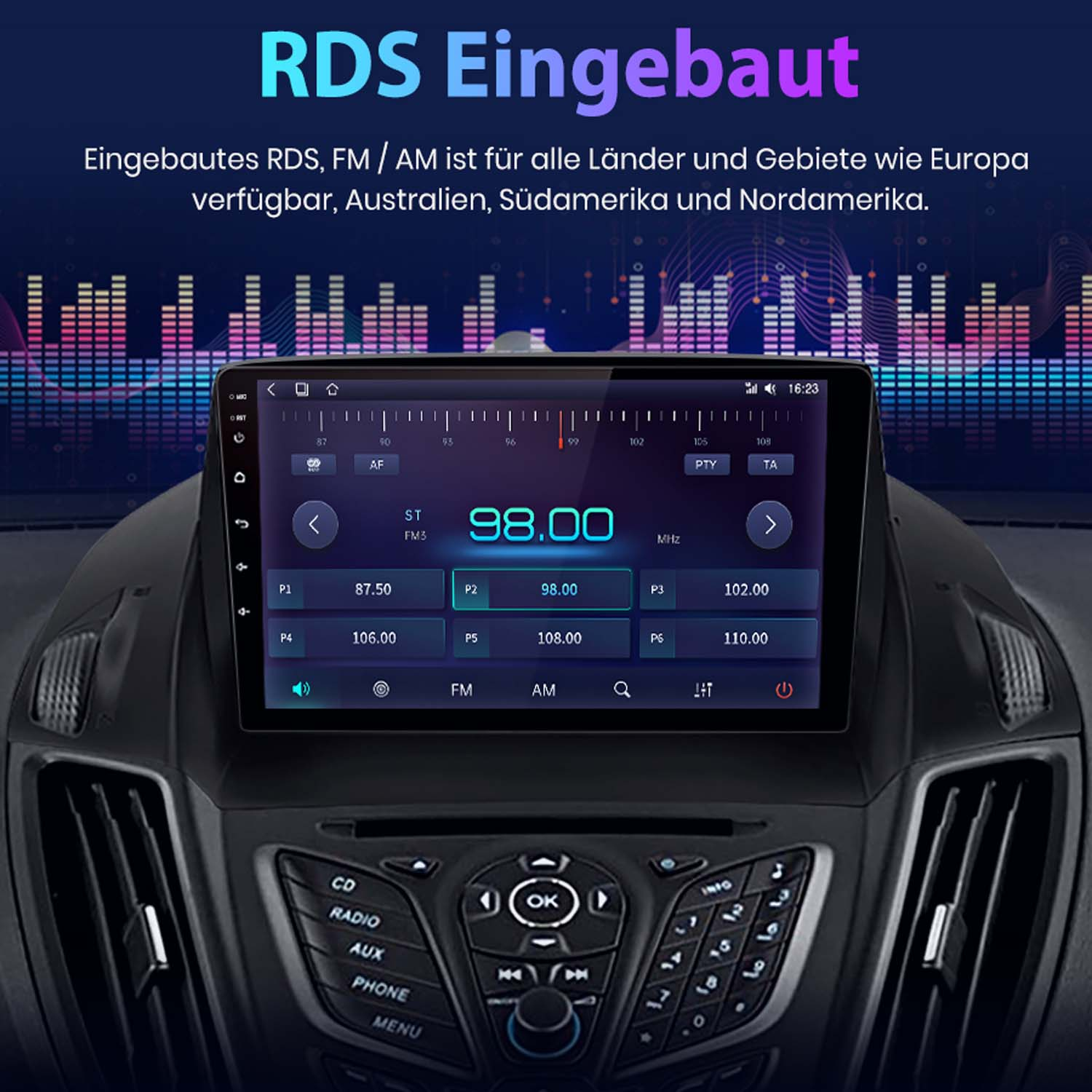 Autoradio-Bildschirm zeigt 98,00 MHz. RDS eingebaut Text oben. Armaturenbrett sichtbar.