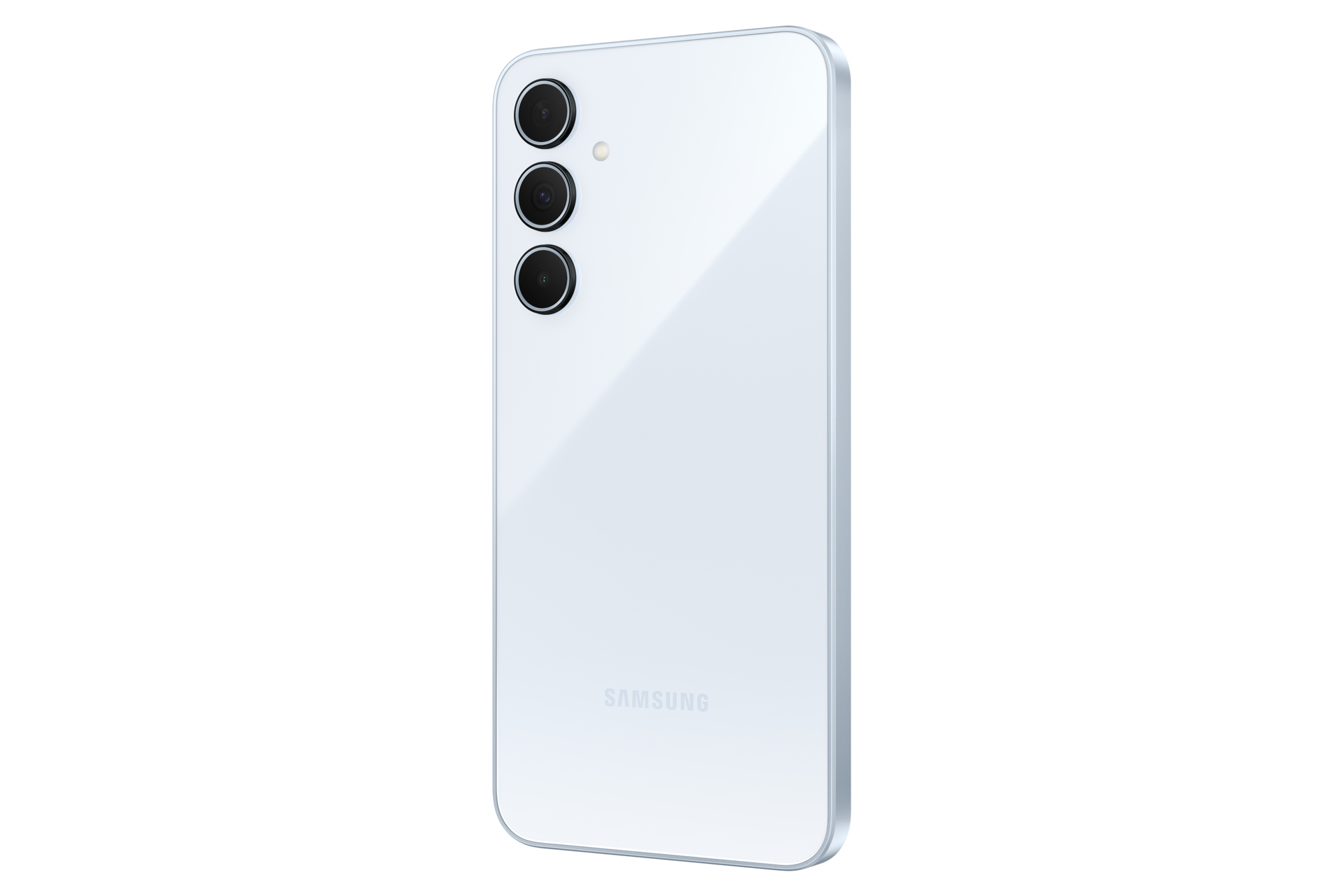 Ein hellblaues Samsung-Smartphone, von hinten gesehen. Es hat drei Kameralinsen und das Samsung-Logo.