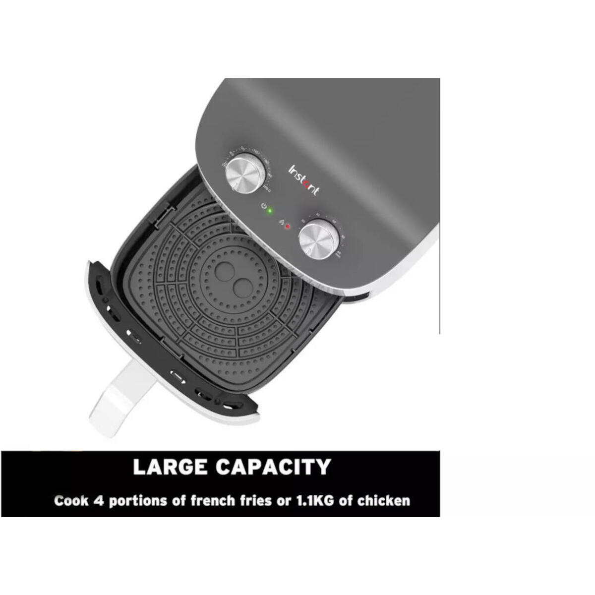 Een airfryer met een open lade. Het heeft een zwarte kookmand en een grijze bovenkant met draaiknoppen. Tekst: GROTE CAPACITEIT, Kook 4 porties.