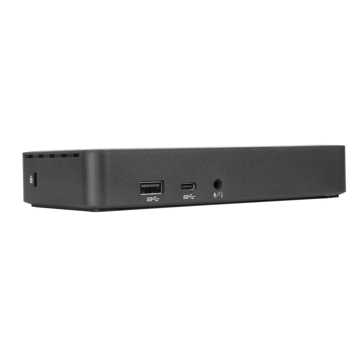 Schwarzer Hub mit USB-Anschlüssen und anderen Anschlüssen. Weißer Hintergrund.