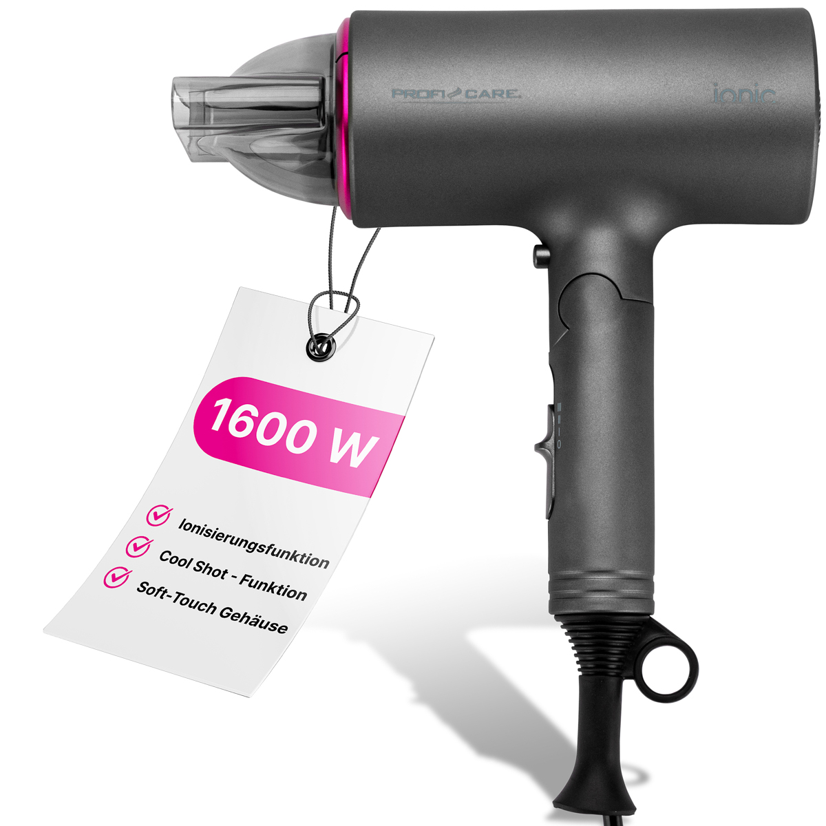 Szara suszarka do włosów z białą metką i różowym tekstem. Etykieta mówi 1600 W. Cechy: jonizacja, zimny nawiew, miękki w dotyku.