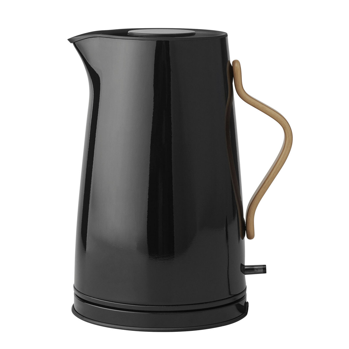 Bollitore elettrico nero con manico in legno. Ha una superficie lucida.