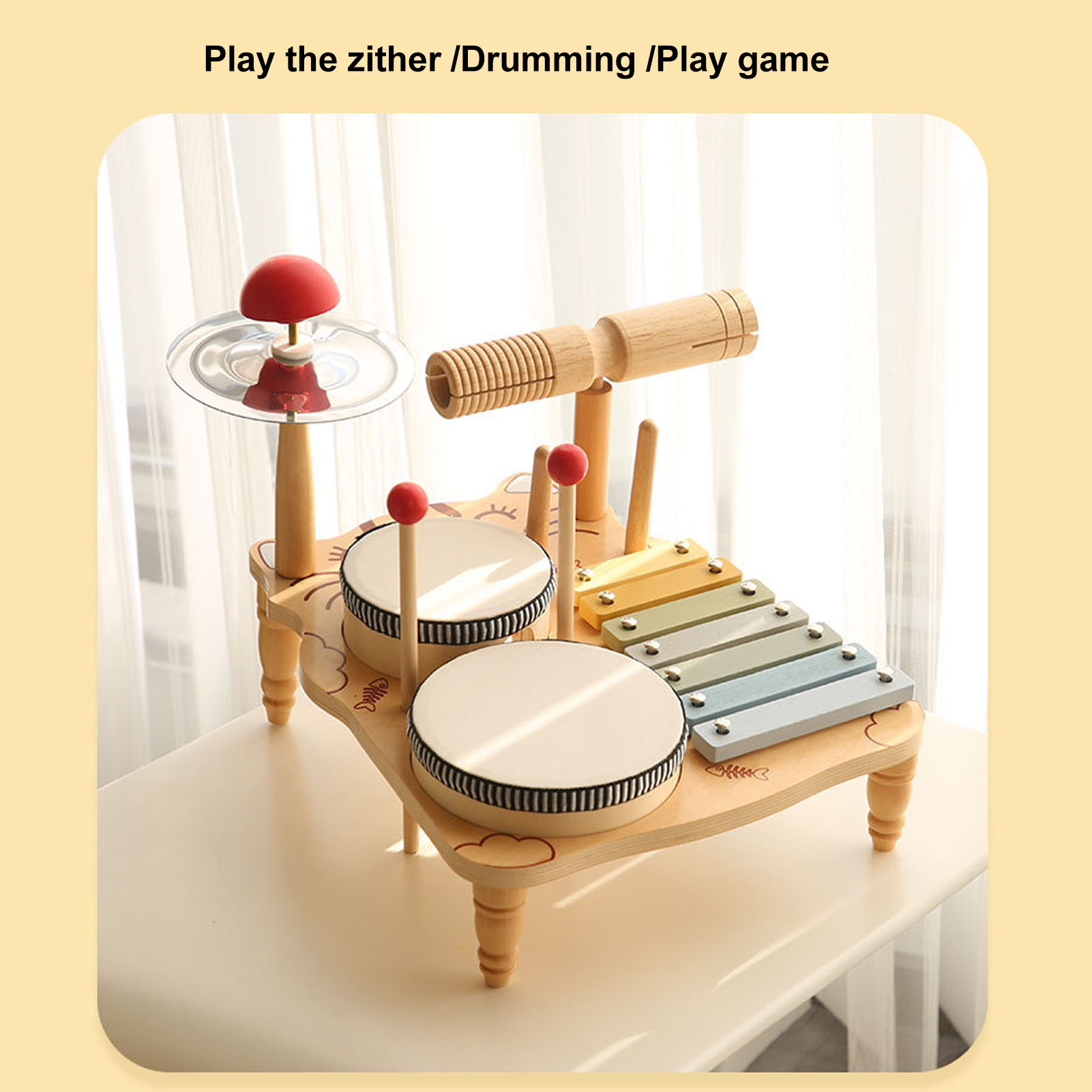 Musikspielzeug aus Holz. Enthält Trommeln, Xylophon, Becken und andere Instrumente.