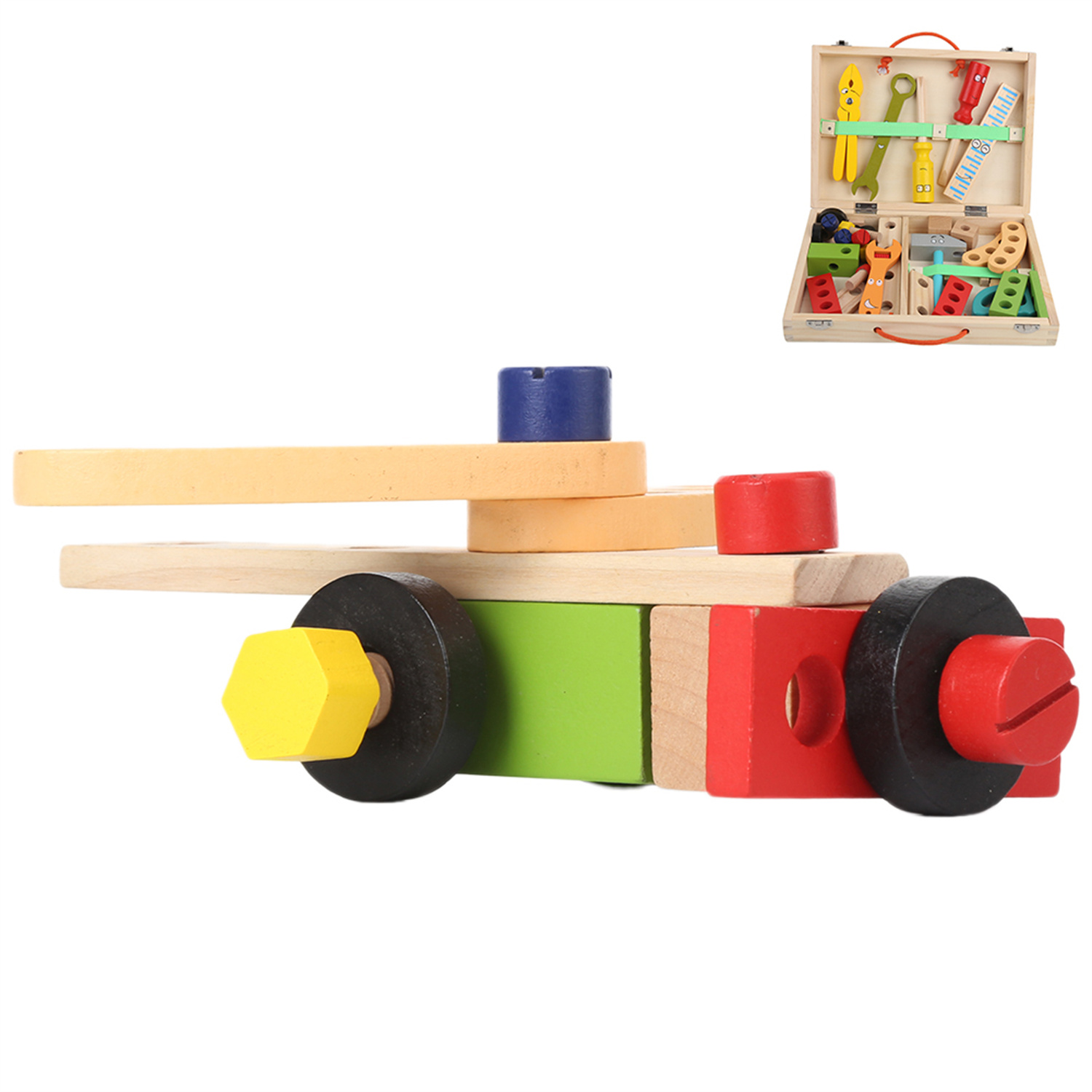 Holzspielzeugauto mit farbigen Teilen. Aus Holzblöcken mit Rädern.