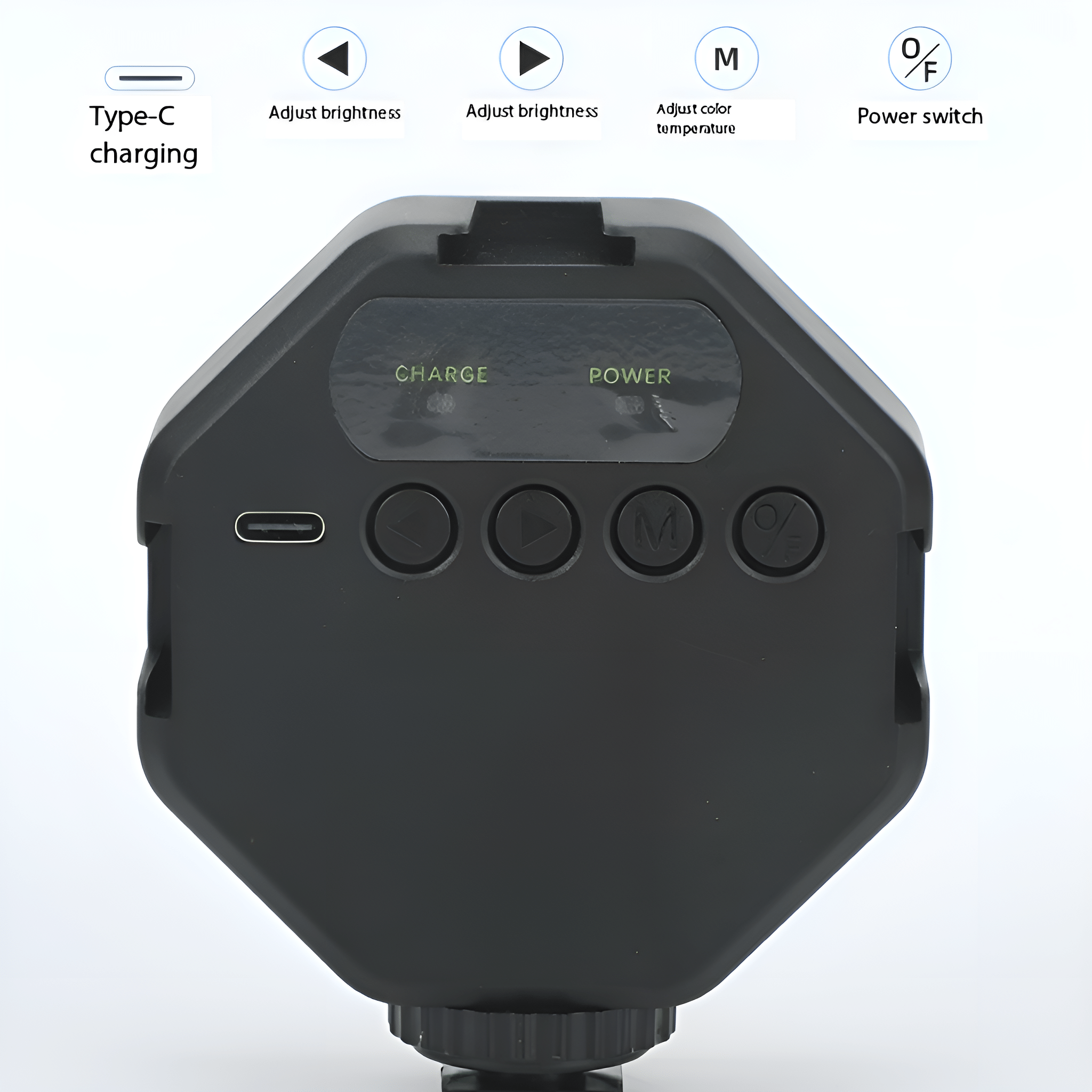 Schwarzes Gerät mit Knöpfen und Bildschirm, der 'CHARGE' und 'POWER' anzeigt.