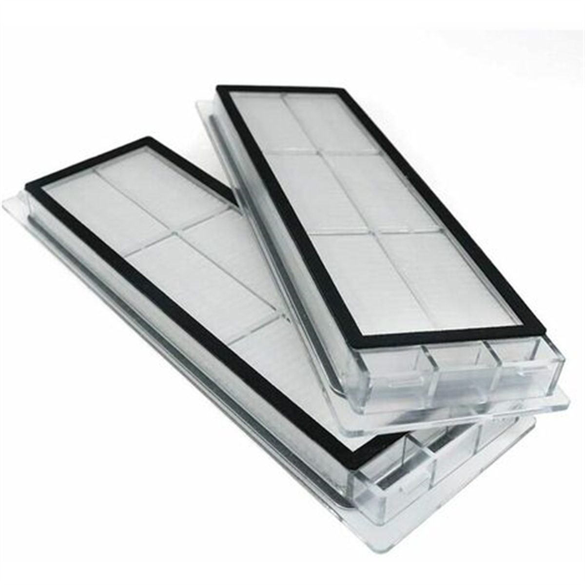 Zwei rechteckige Filter. Schwarze Rahmen mit Mesh. Transparente Körper und weiße Innenstruktur.