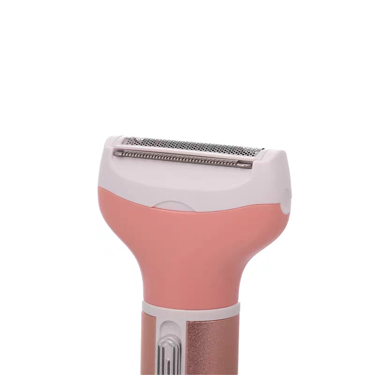Nahaufnahme eines rosa-weißen Elektrorasierers mit silbernem Klingenschutz.