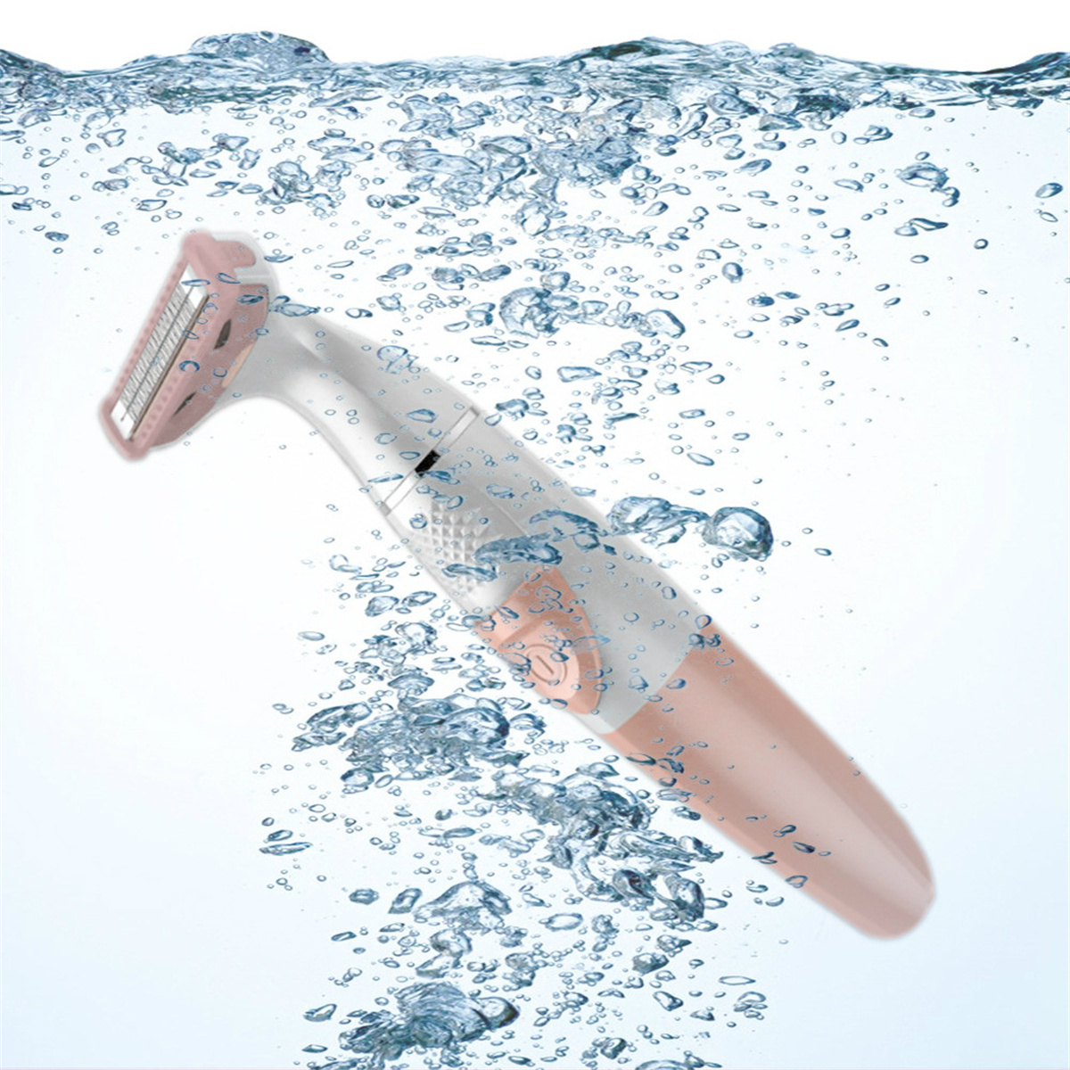 Rosa und weißer Elektrorasierer unter Wasser mit Blasen.