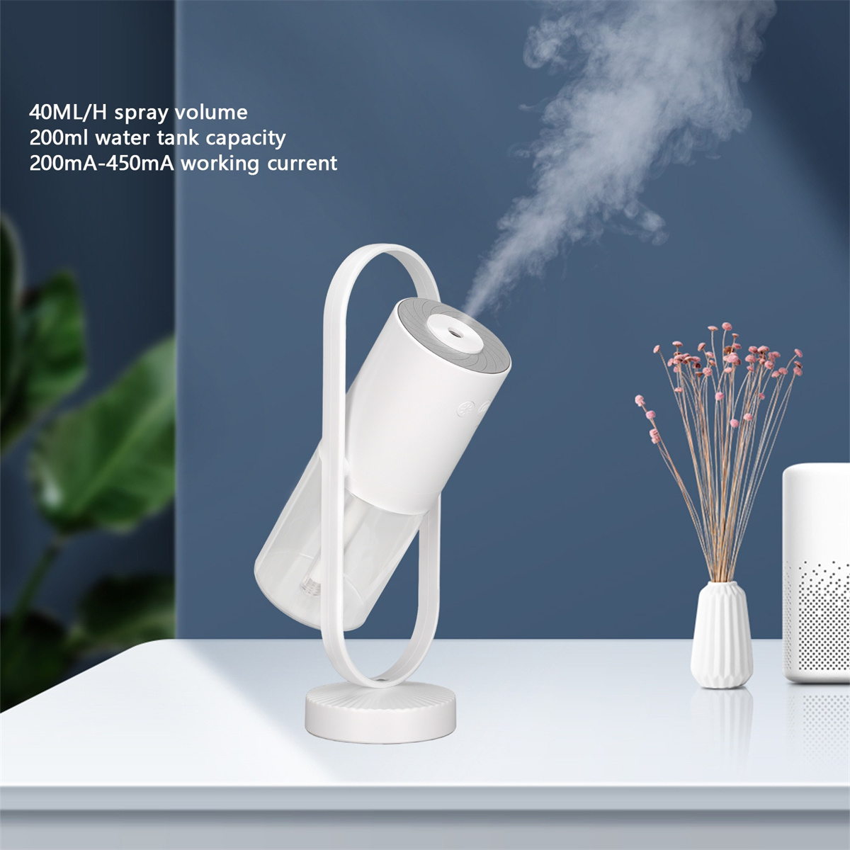 Ein weißer Luftbefeuchter mit Nebel, eine Vase und ein blauer Hintergrund mit Text über seine Funktionen.