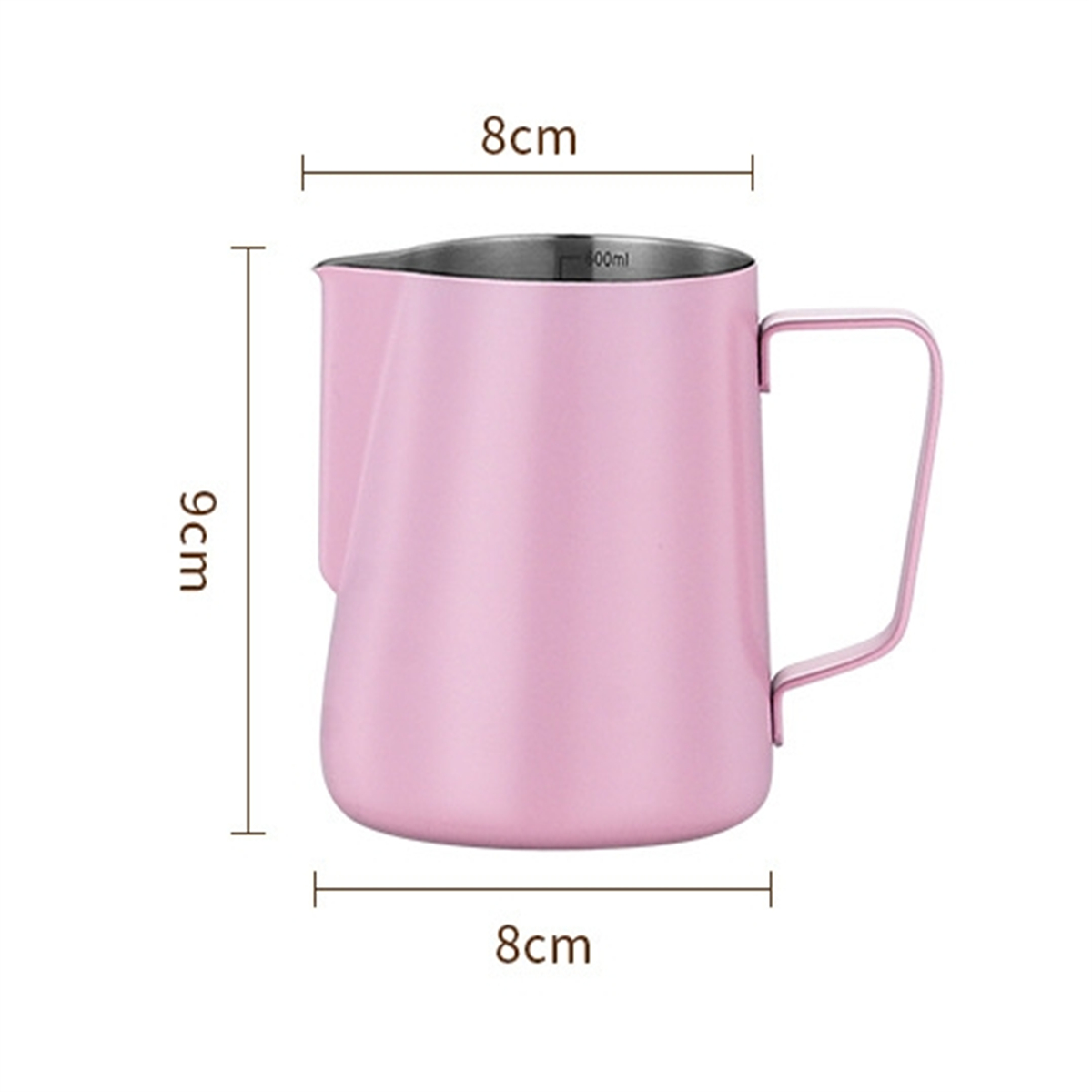 Rosa Kanne mit Maßen. 8cm Breite, 9cm Höhe. Innen markiert 600 ml.