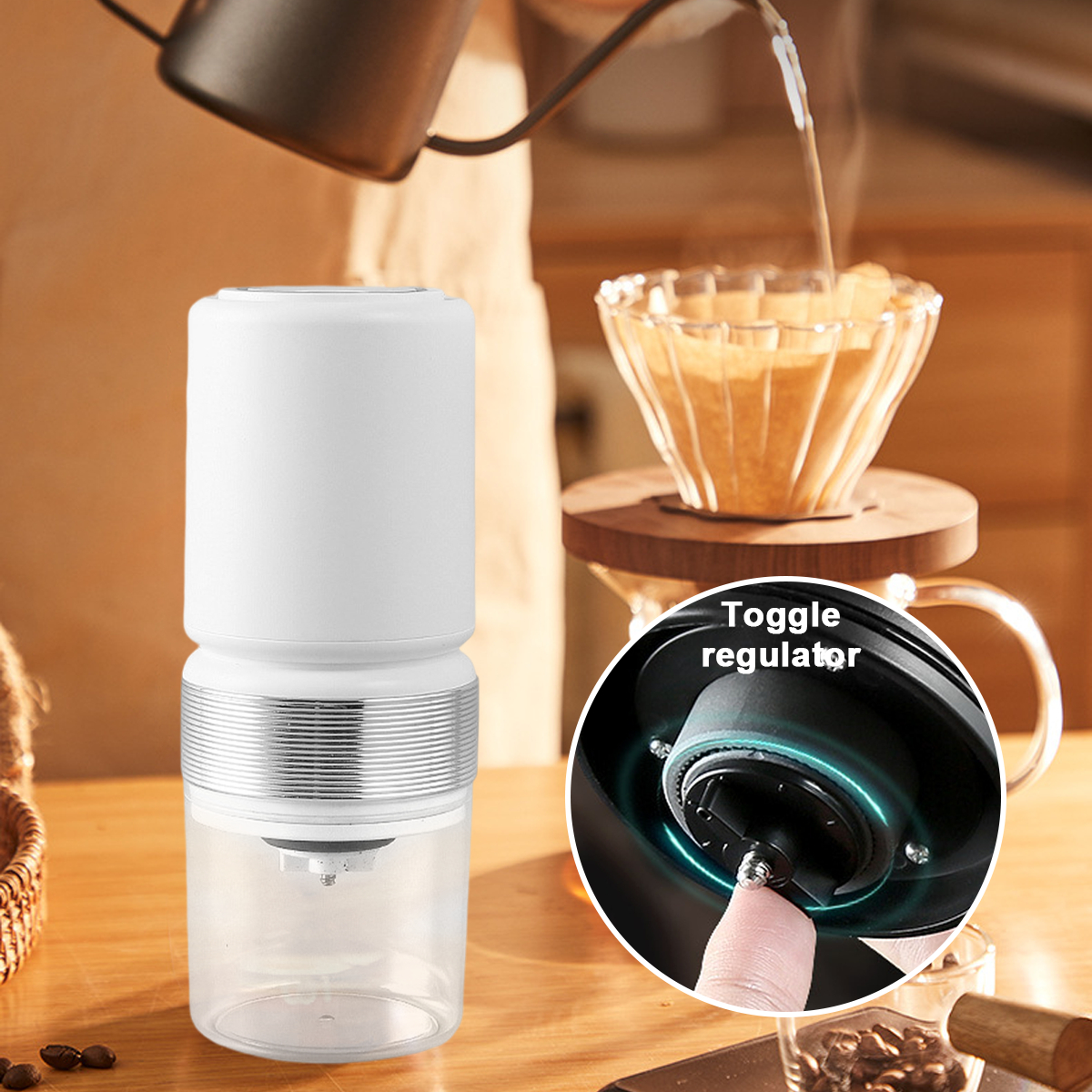 Weiß-silberne Kaffeemühle, Wasser gießt über Kaffeepulver.