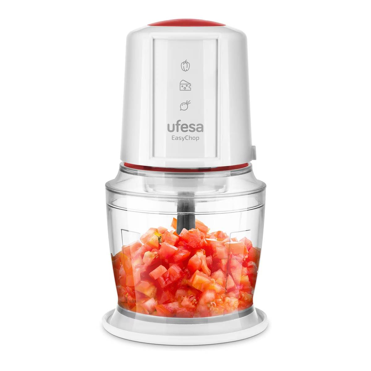 Picadora de alimentos blanca con tapa roja, llena de tomates picados.