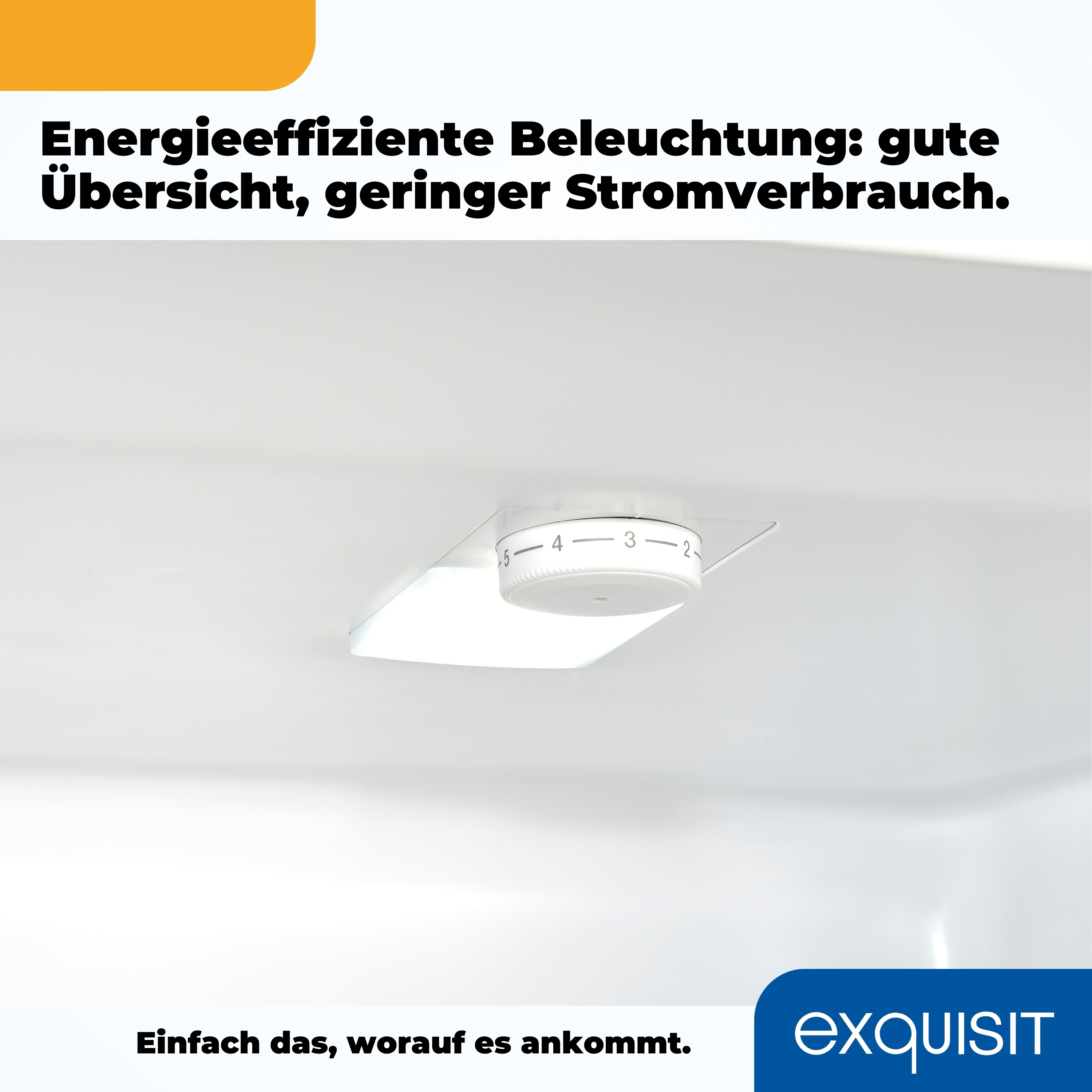 Ein weißer Kühlschrankinnenraum mit einem Drehregler und Text. Der Text lautet: 'Energieeffiziente Beleuchtung'.