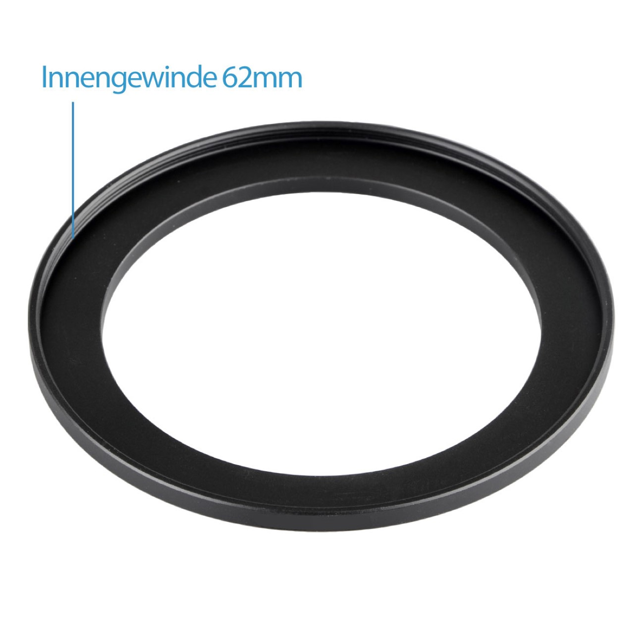 Ein schwarzer Metallring mit Innengewinde. Blauer Pfeil zeigt 62 mm.