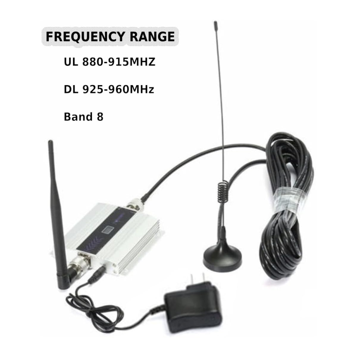 Ein silbernes Gerät mit Antennen, Kabel und Netzteil.