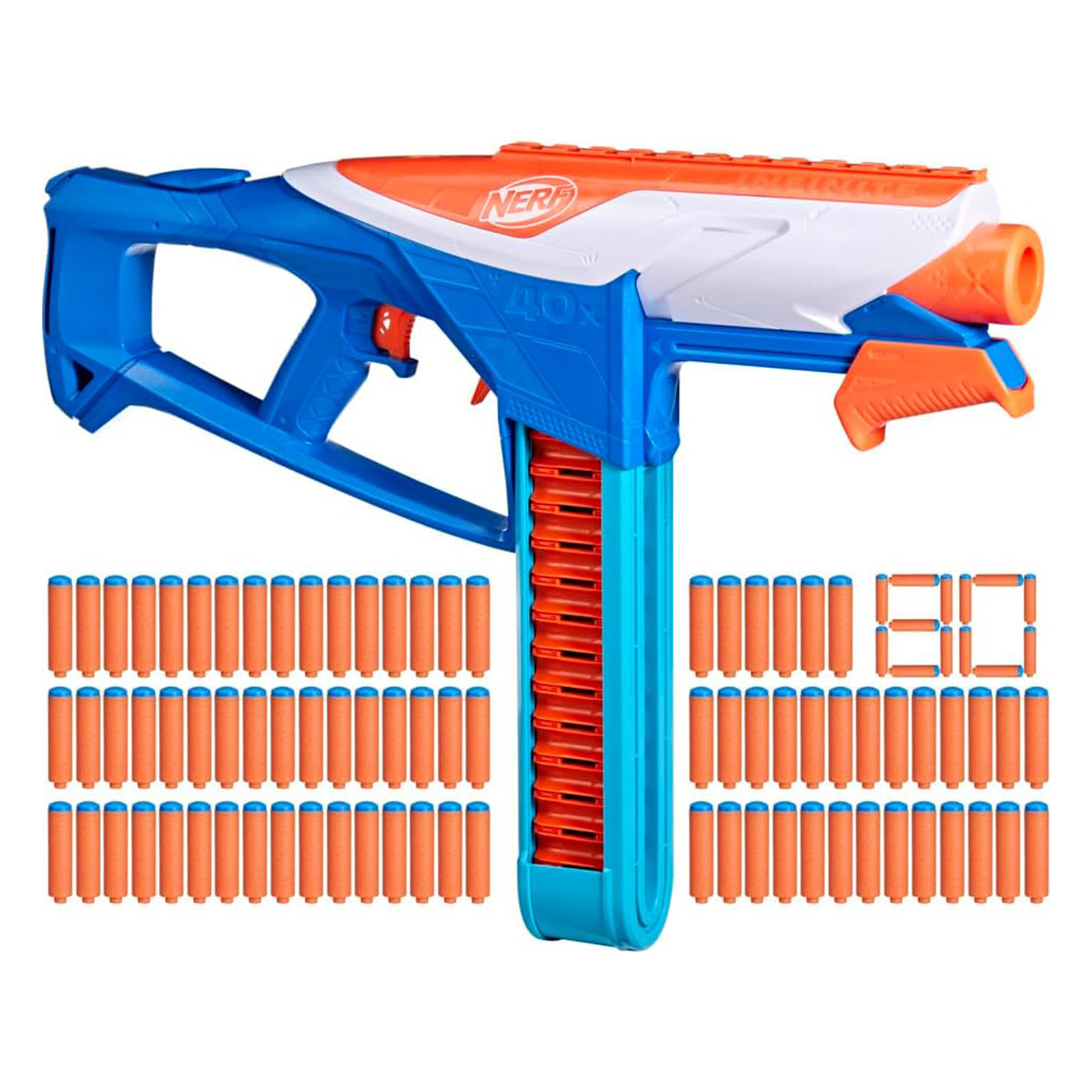 Pistola Nerf azul y blanca, con dardos naranjas y cargador. Se ven 80 dardos.