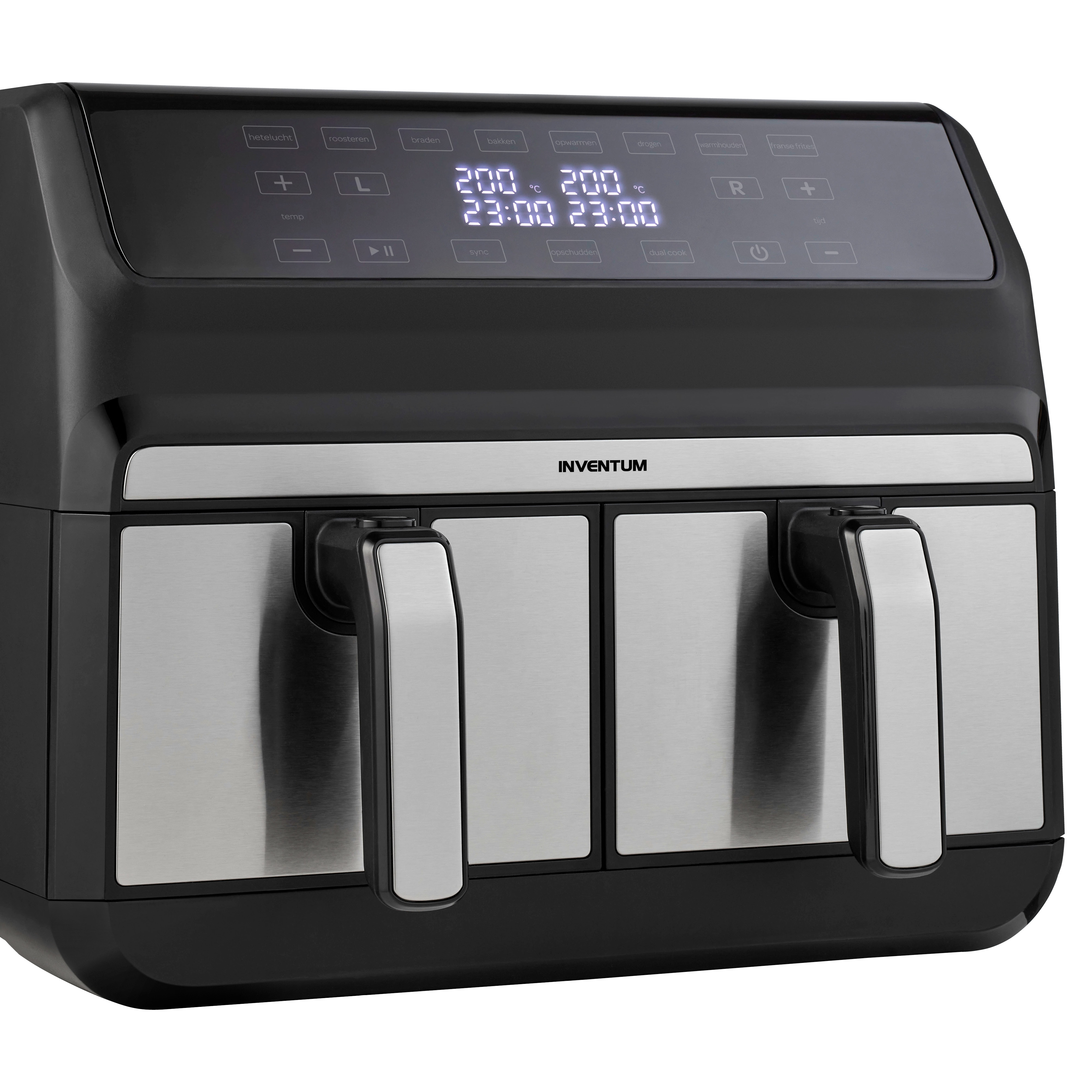 Een zwarte airfryer met dubbele mand met digitaal display, handvatten en zilveren accenten.