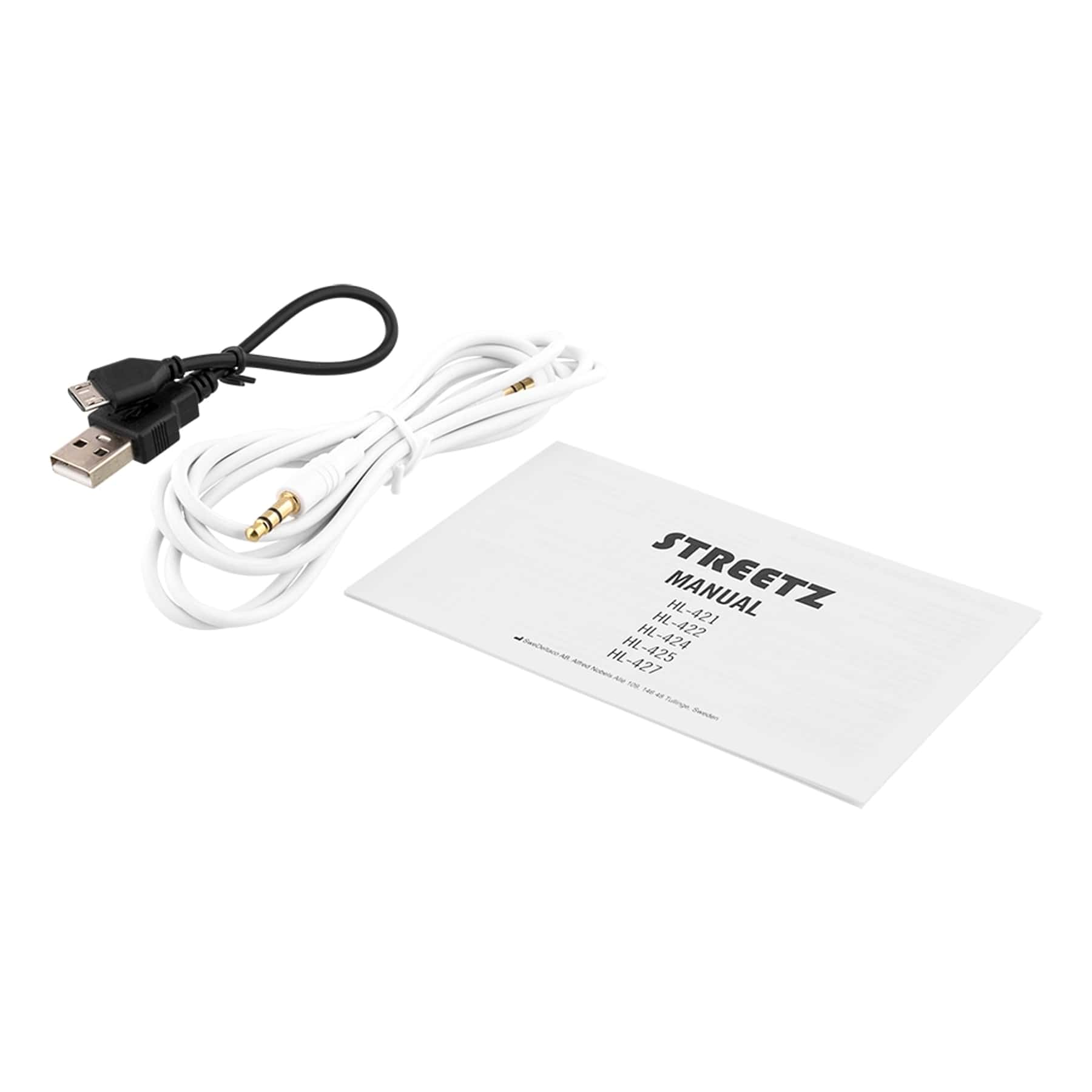 Weißes USB-Kabel, Audiokabel und Handbuch mit der Aufschrift "STREETZ" auf weißem Untergrund.