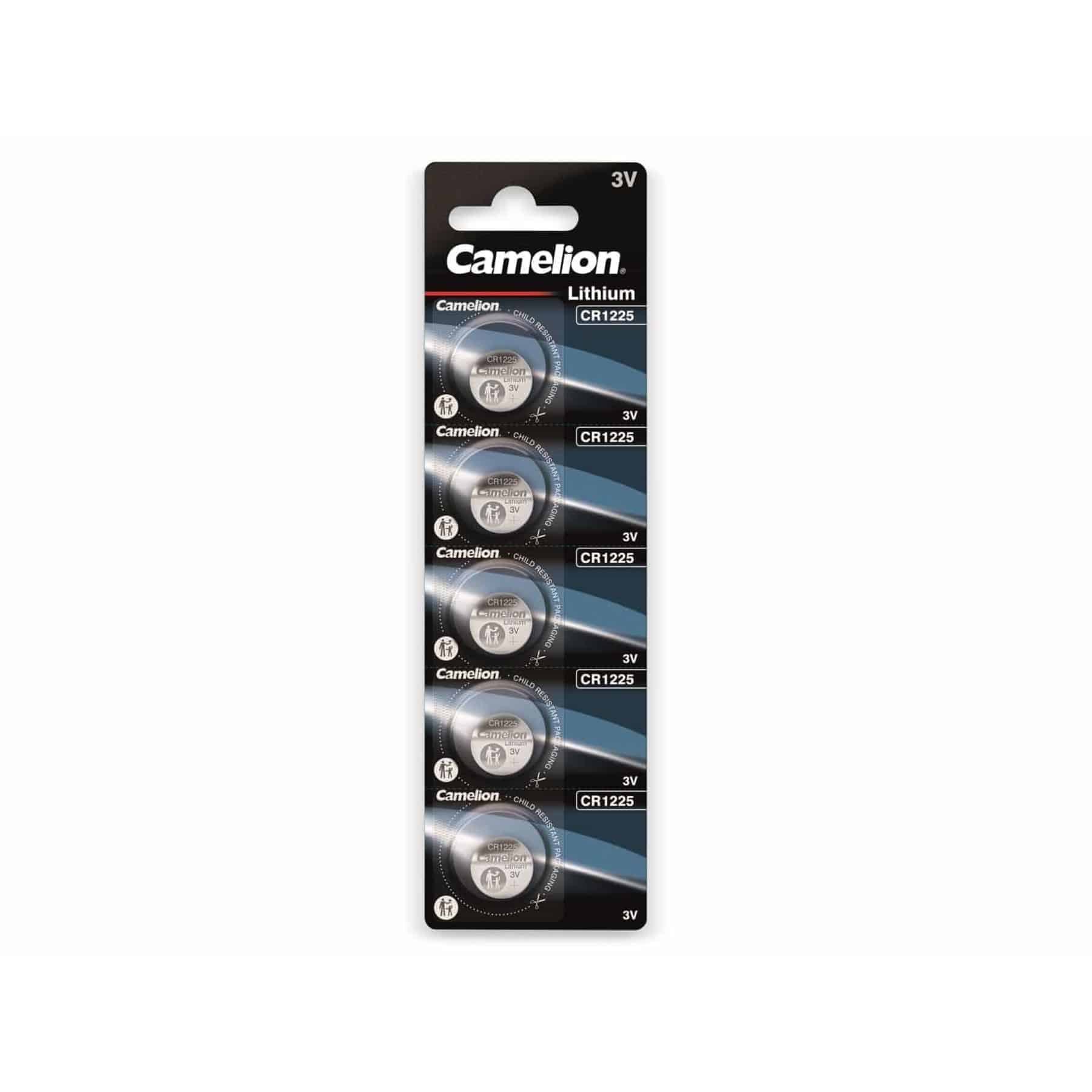 Una confezione di cinque batterie Camelion CR1225. Bianco e nero con testo e icone.