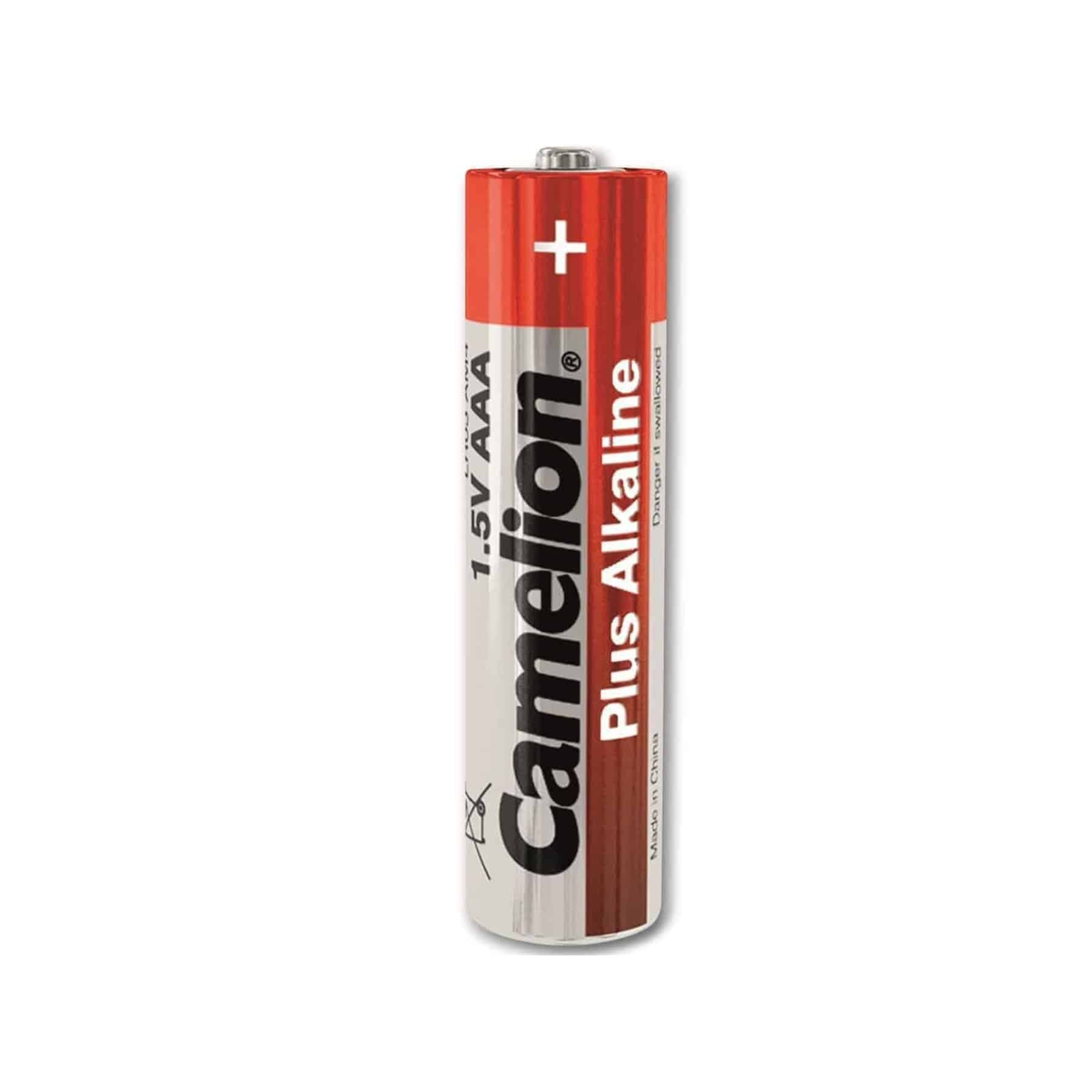 Singola batteria AAA Camelion Plus Alkaline, rossa e argento, in posizione verticale.