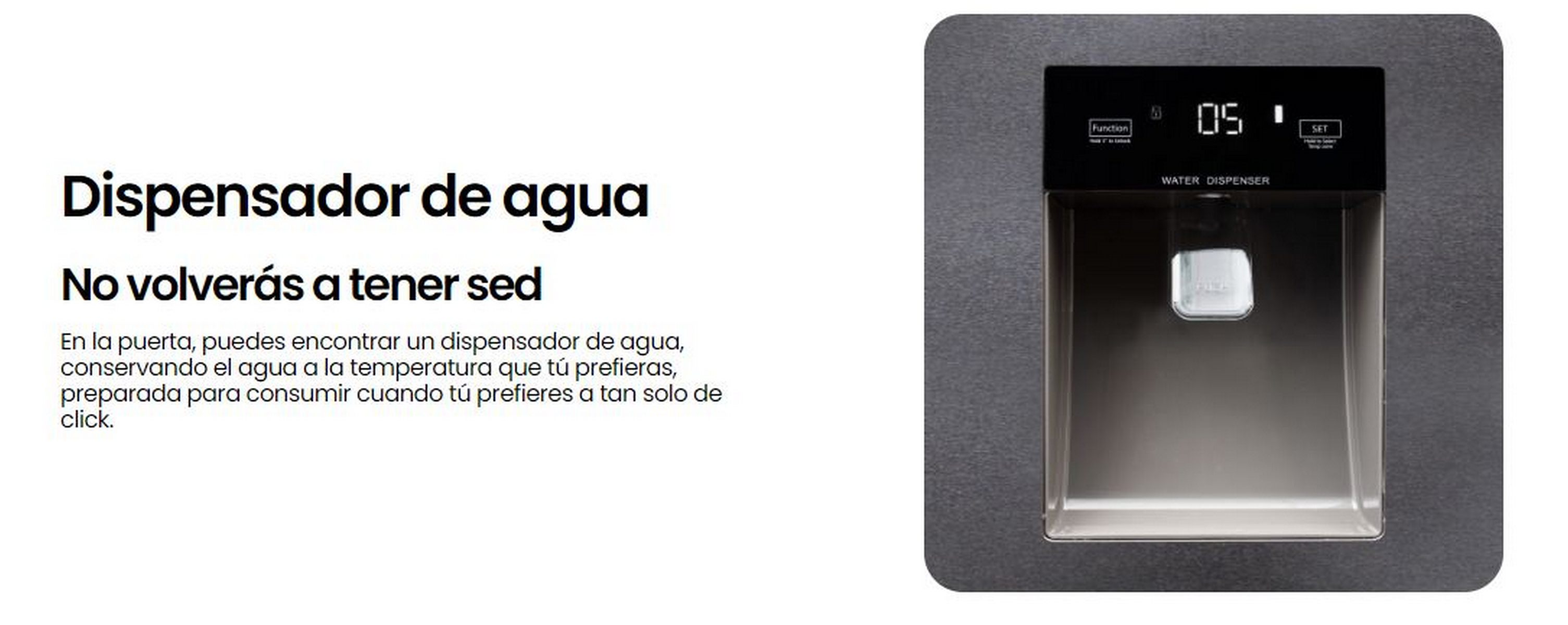 Un dispensador de agua en un refrigerador gris oscuro con una pantalla digital.