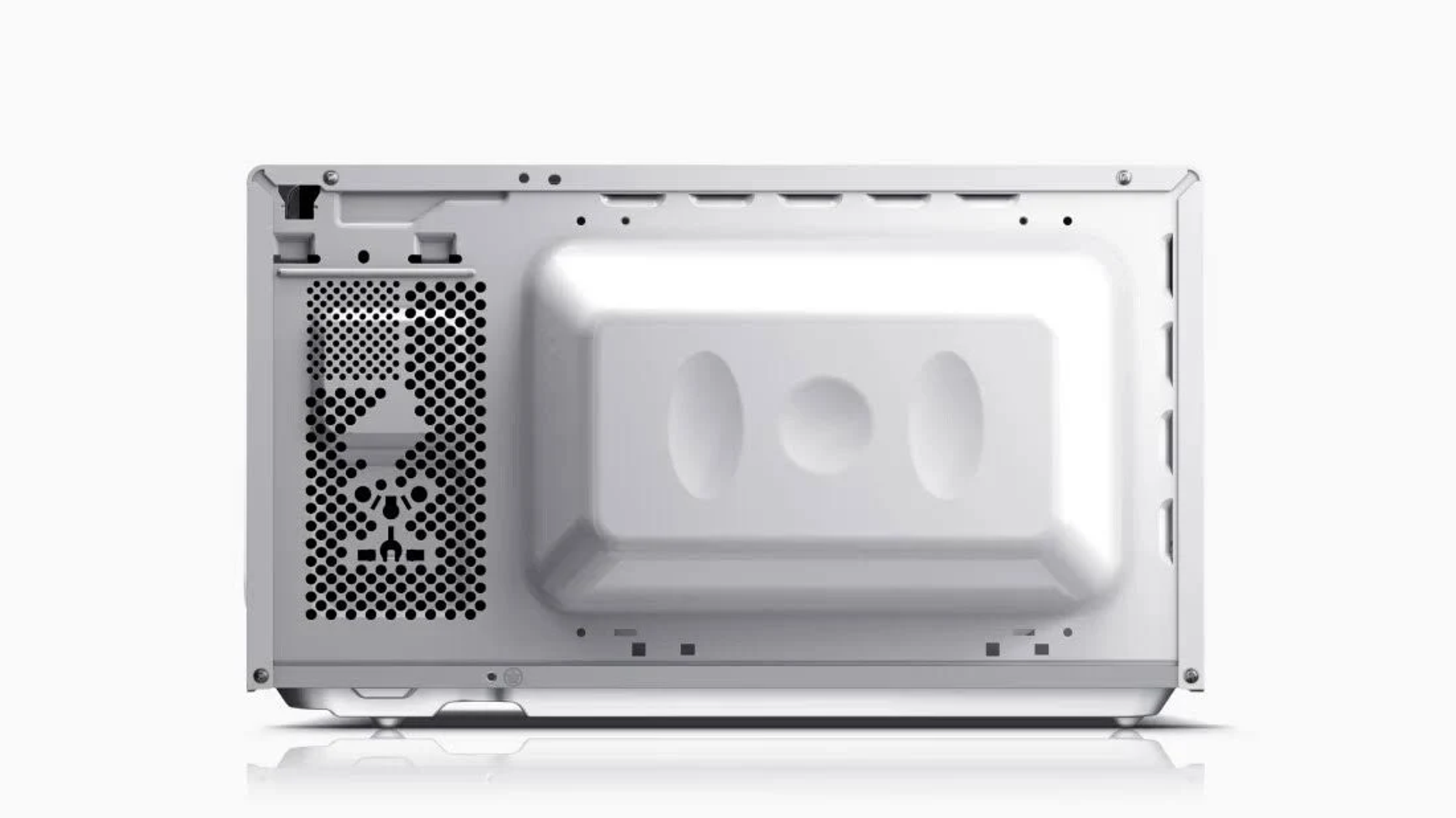 Achterkant van een witte magnetron met ventilatie en diverse structurele elementen.