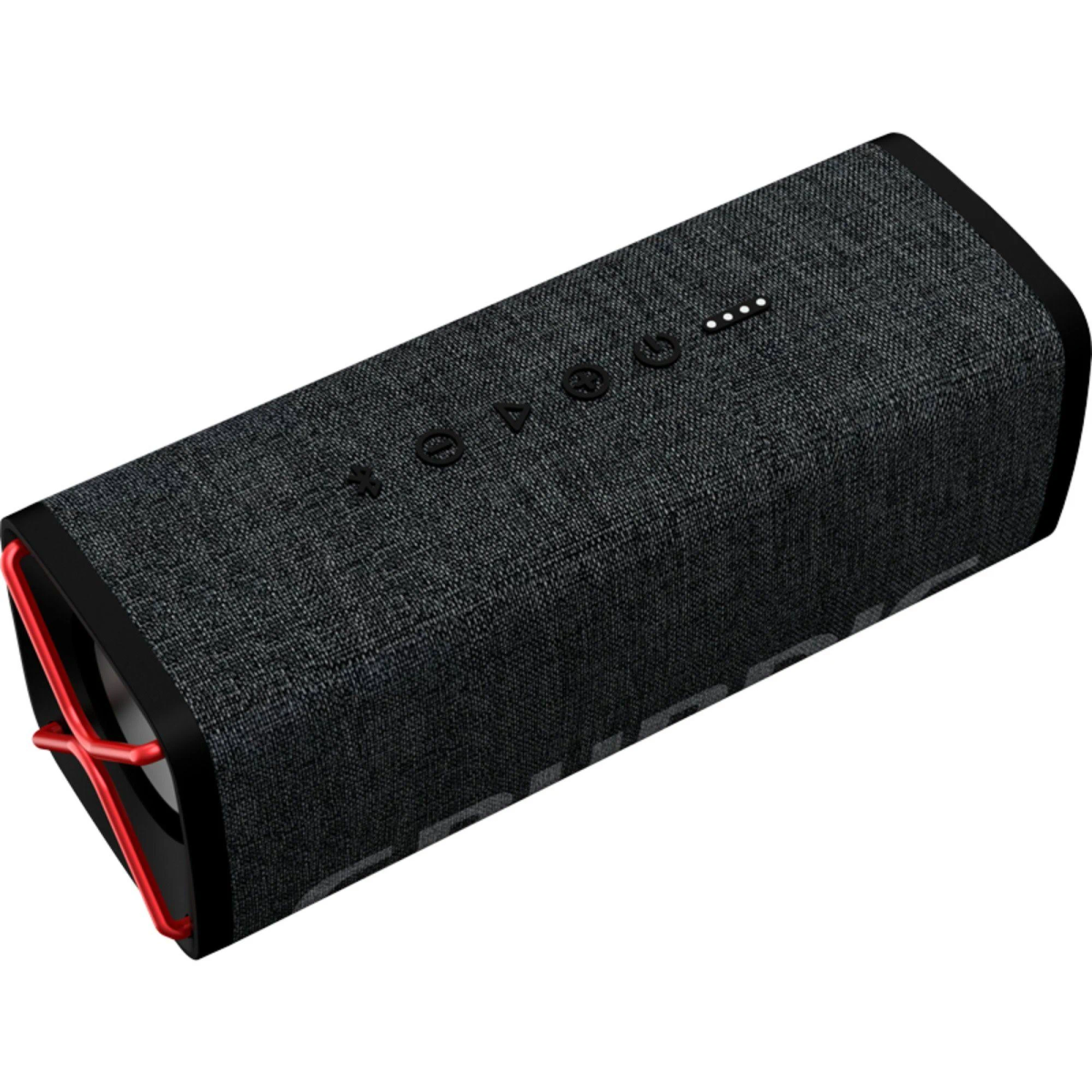 Czarny, prostokątny głośnik z czerwonymi akcentami. Ma przyciski i wskaźnik zasilania. Tekstura tkaniny.