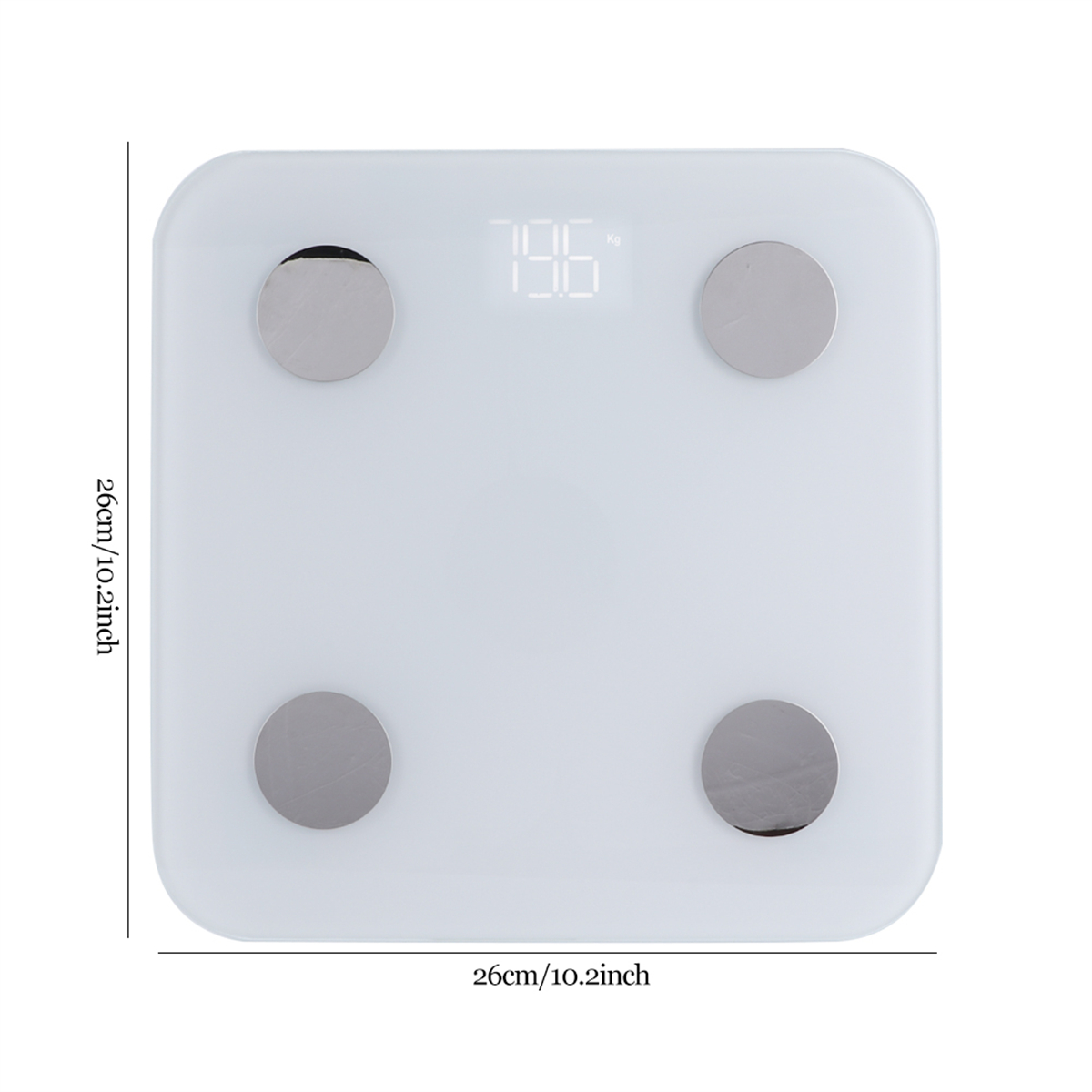 Weiße Digitalwaage mit vier Metallkreisen. Zeigt Gewicht: 79,6 kg. Abmessungen: 26cm/10,2 Zoll.