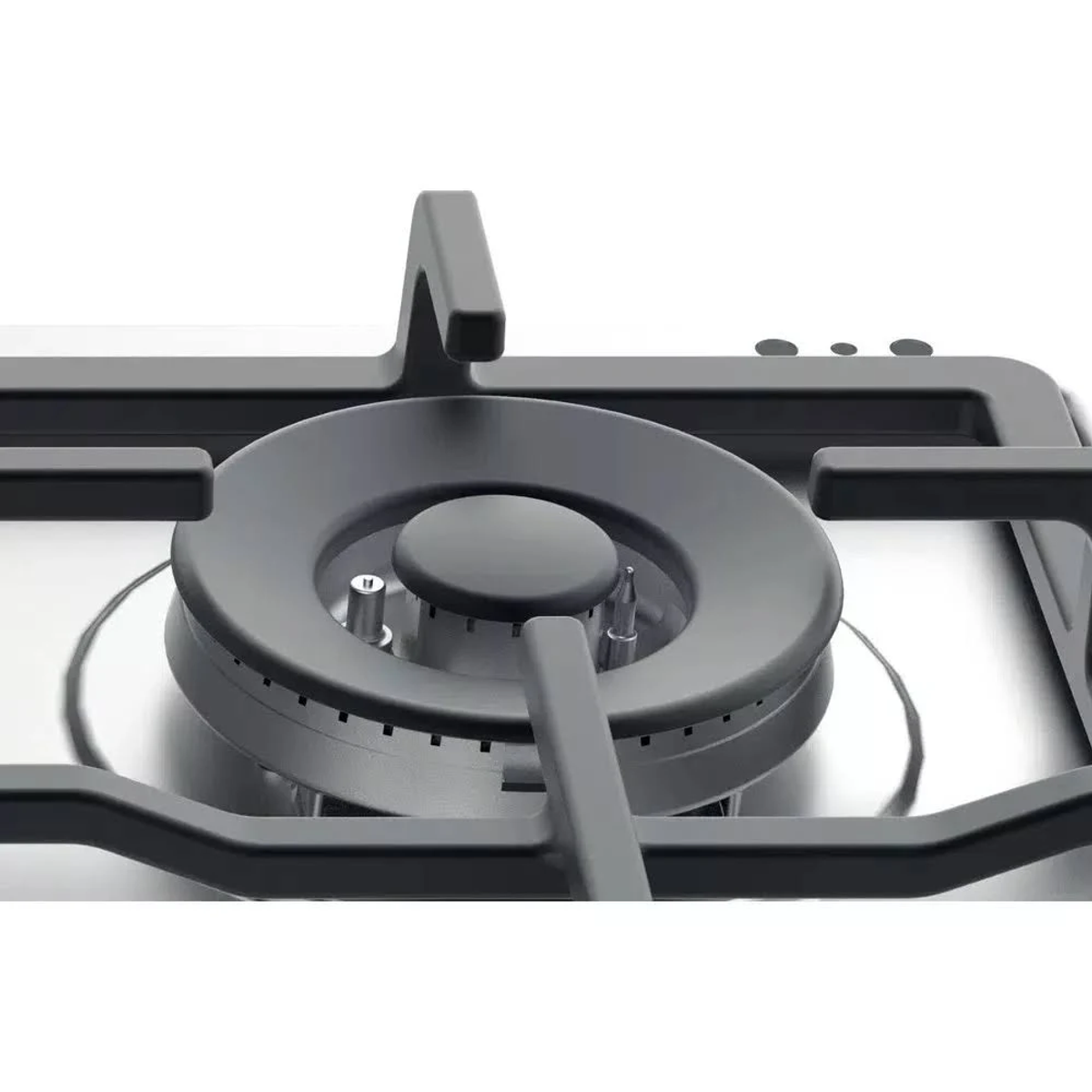 Primer plano de un quemador de gas sobre una placa de acero inoxidable, rejilla negra y tapa del quemador.