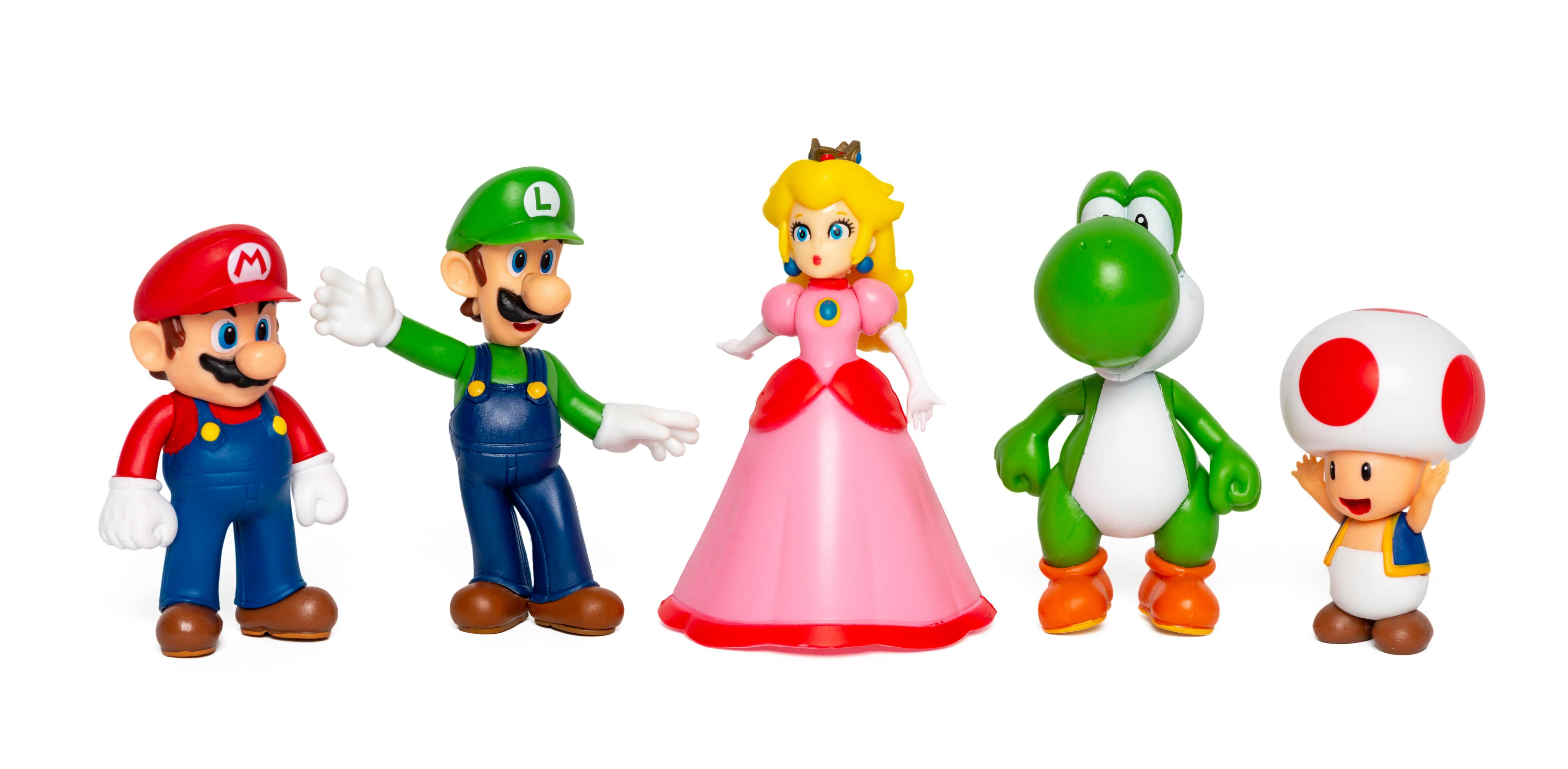 Set aus fünf Nintendo-Charakterfiguren, darunter Mario, Luigi, Peach, Yoshi und Toad.