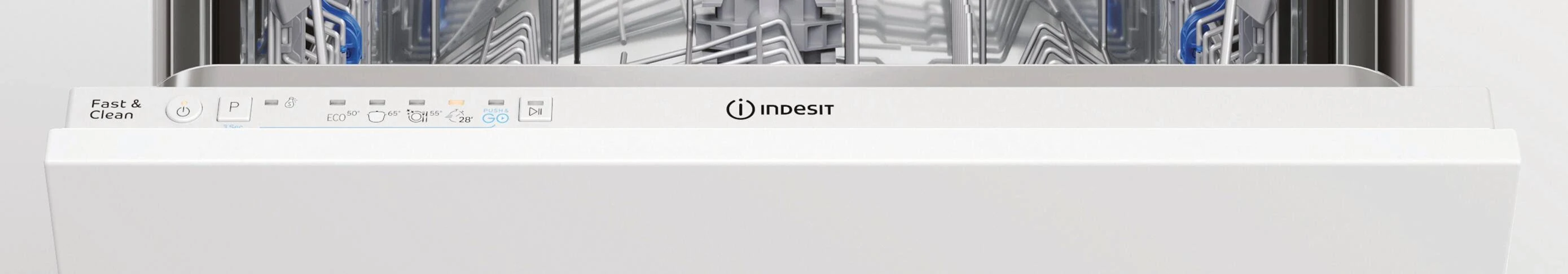 Un pannello di controllo della lavastoviglie bianco con il logo Indesit a destra.