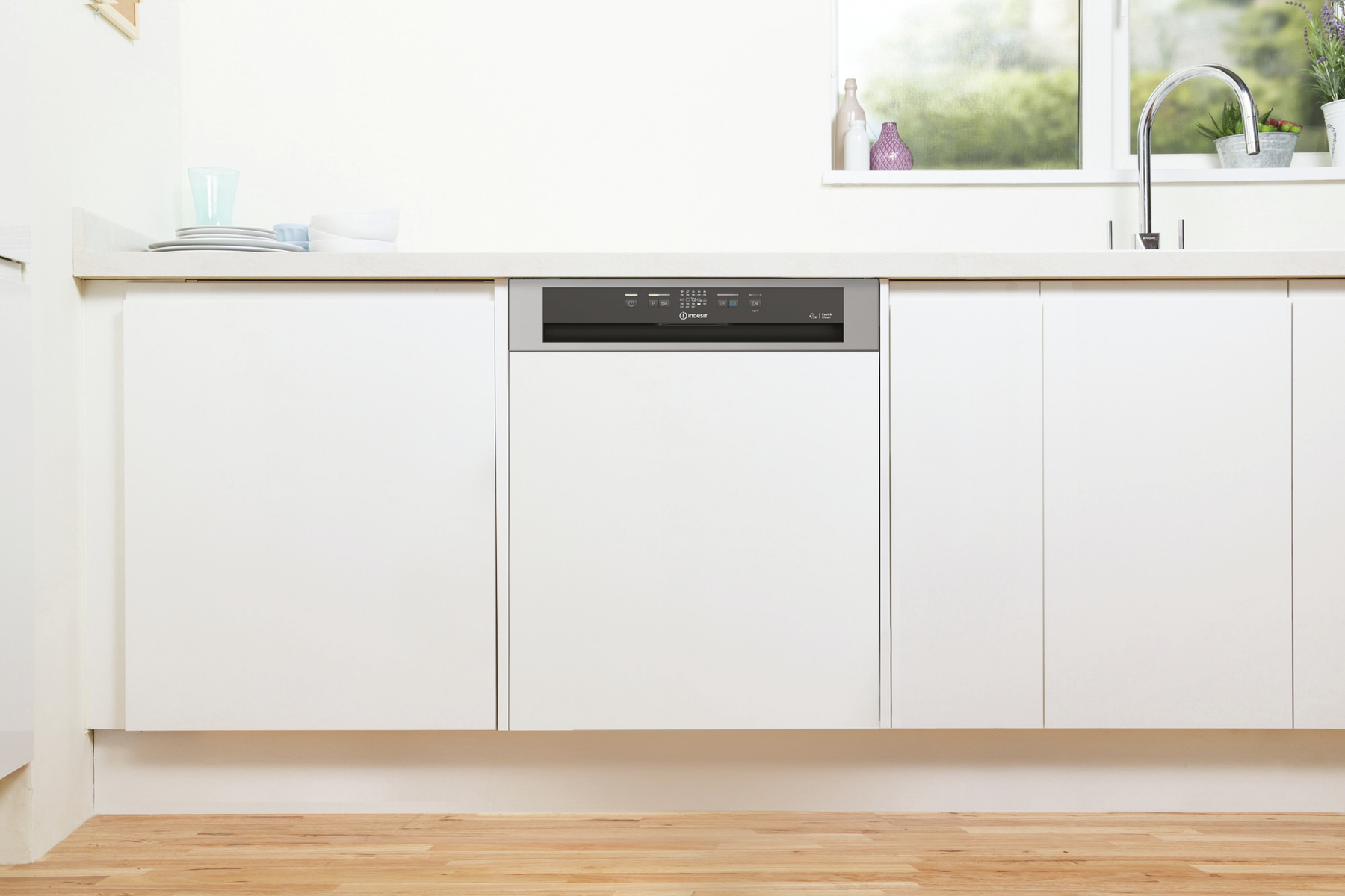 INDESIT I3B L634 X  Half geïntegreerd  Vaatwasser   - 44 dB(A)  - 598 mm
