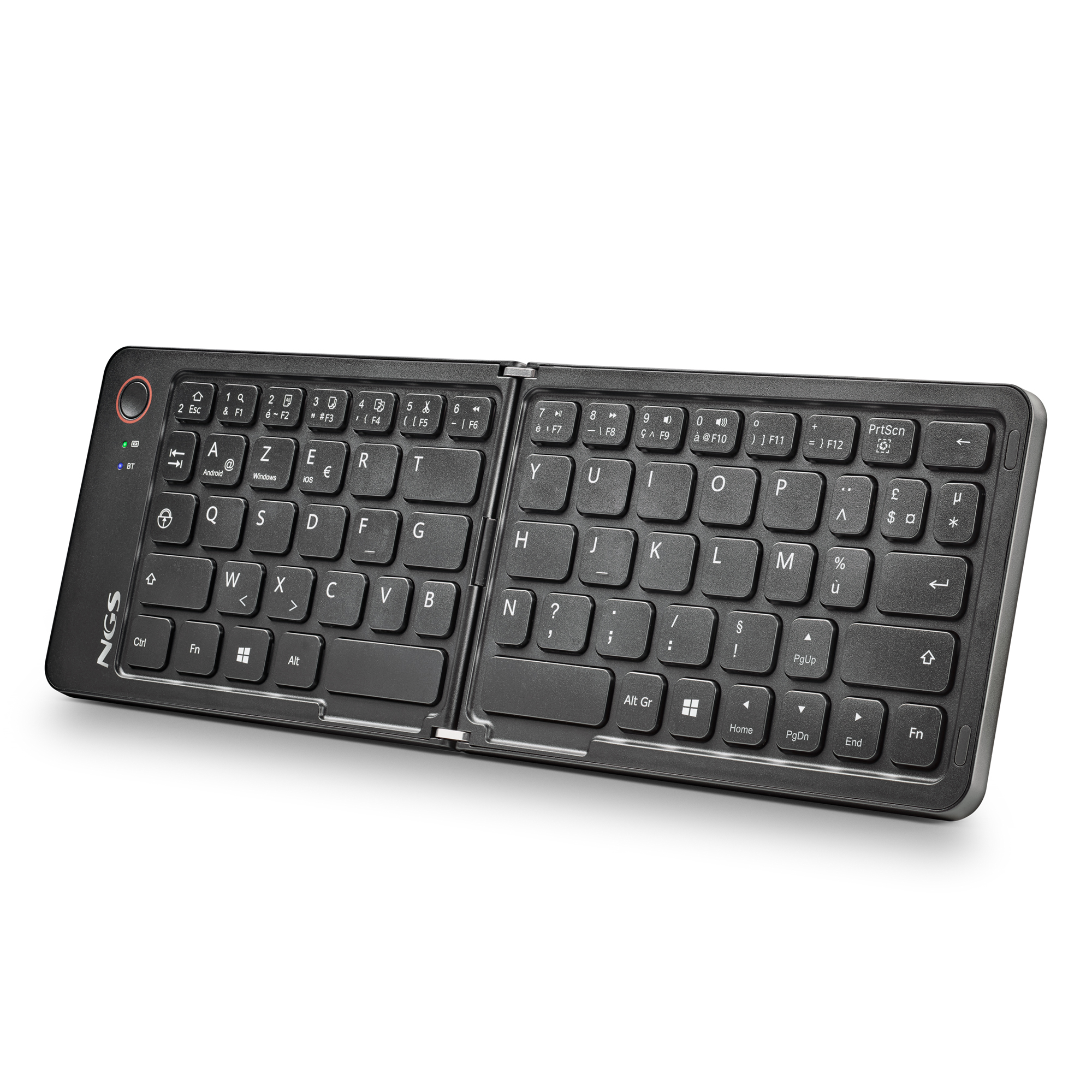 Una tastiera Bluetooth pieghevole nera con layout QWERTZ su sfondo bianco.