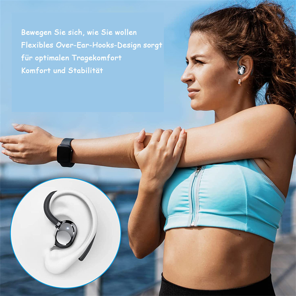Frau dehnt sich, trägt Ohrhörer und eine Smartwatch am Handgelenk.
