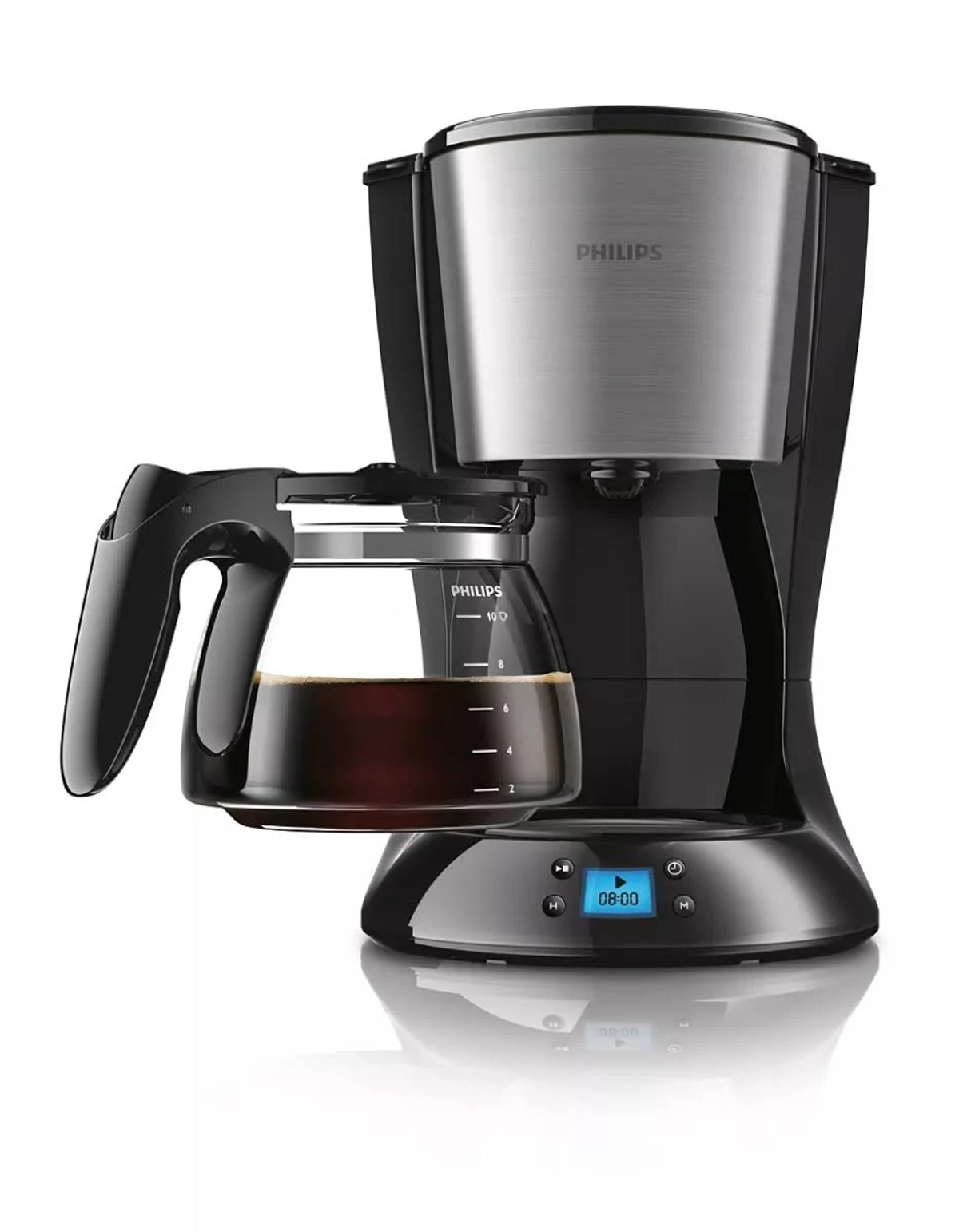 Cafetera negra y plateada con una jarra de vidrio llena de café. Tiene una pantalla digital.