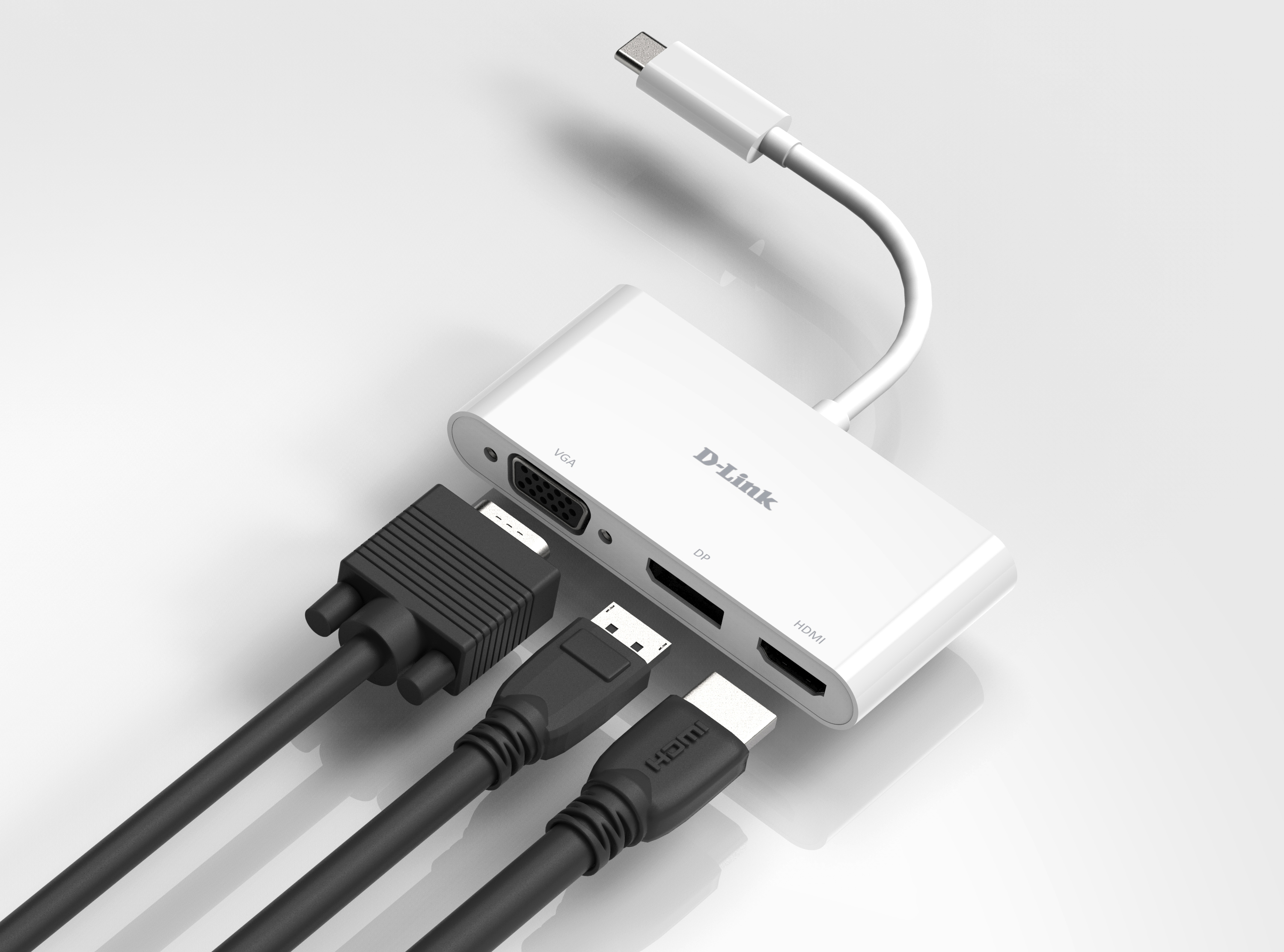 Adattatore D-Link bianco con più porte e cavi. Include porte VGA, DP e HDMI.